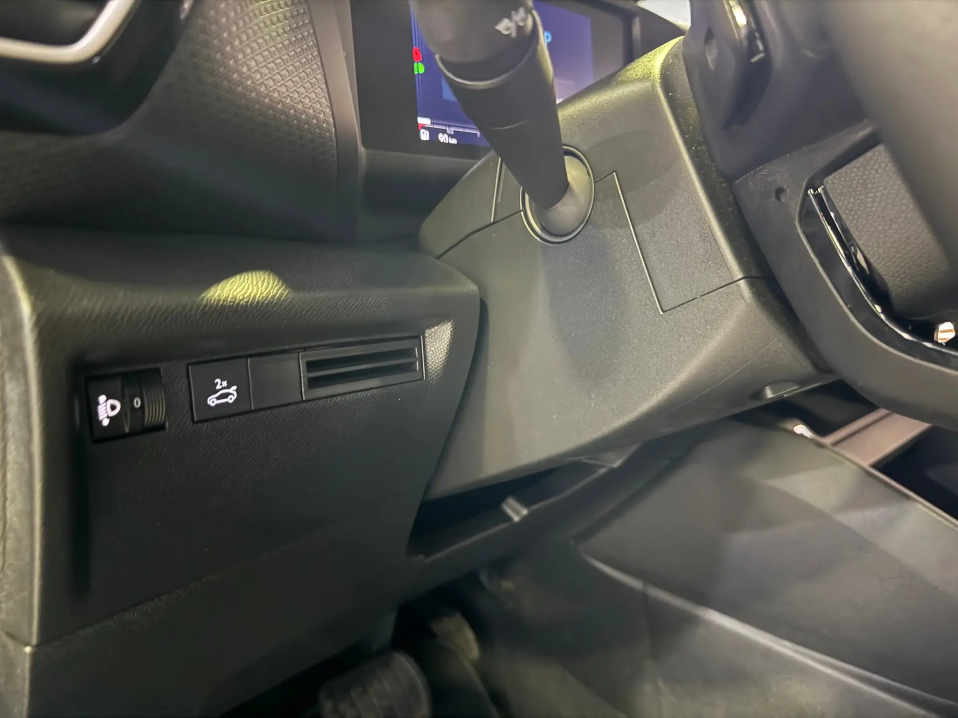 Citroen C4 X 1.2 Hybrid Plus e-DSC6 23