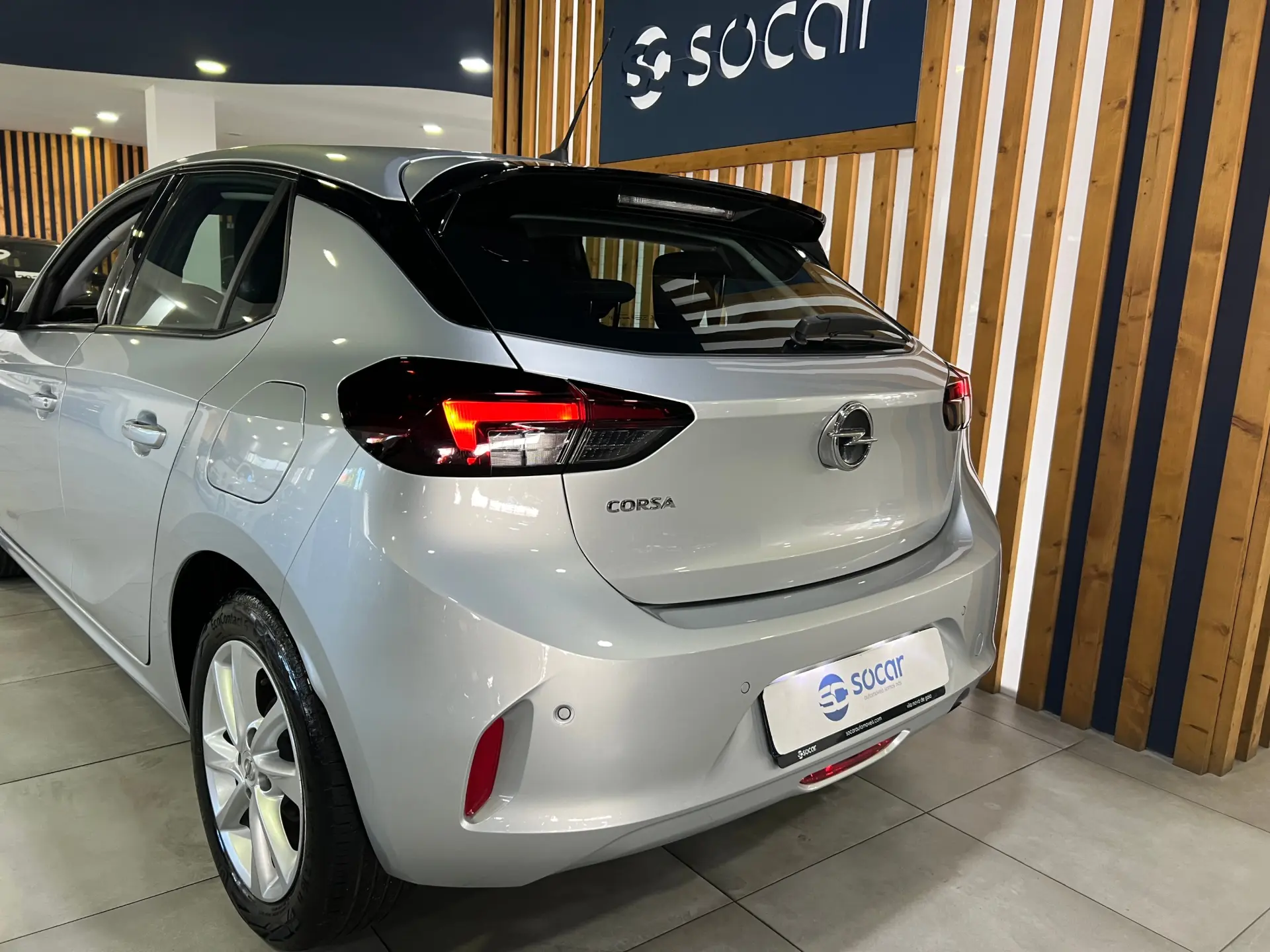 Opel Corsa 1.2 Business Edition 6