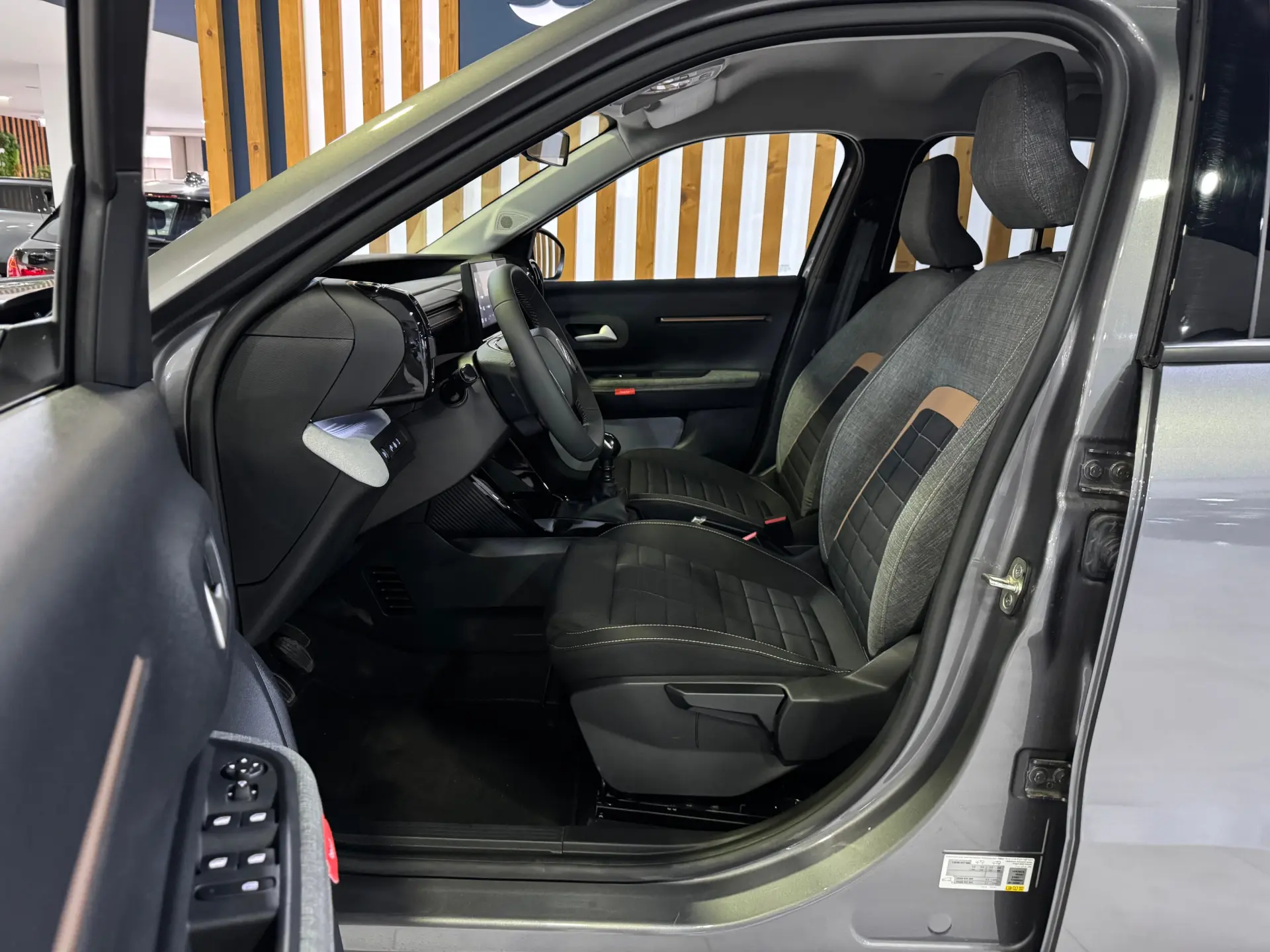 Citroen C3 Aircross 1.2 PureTech Plus 9