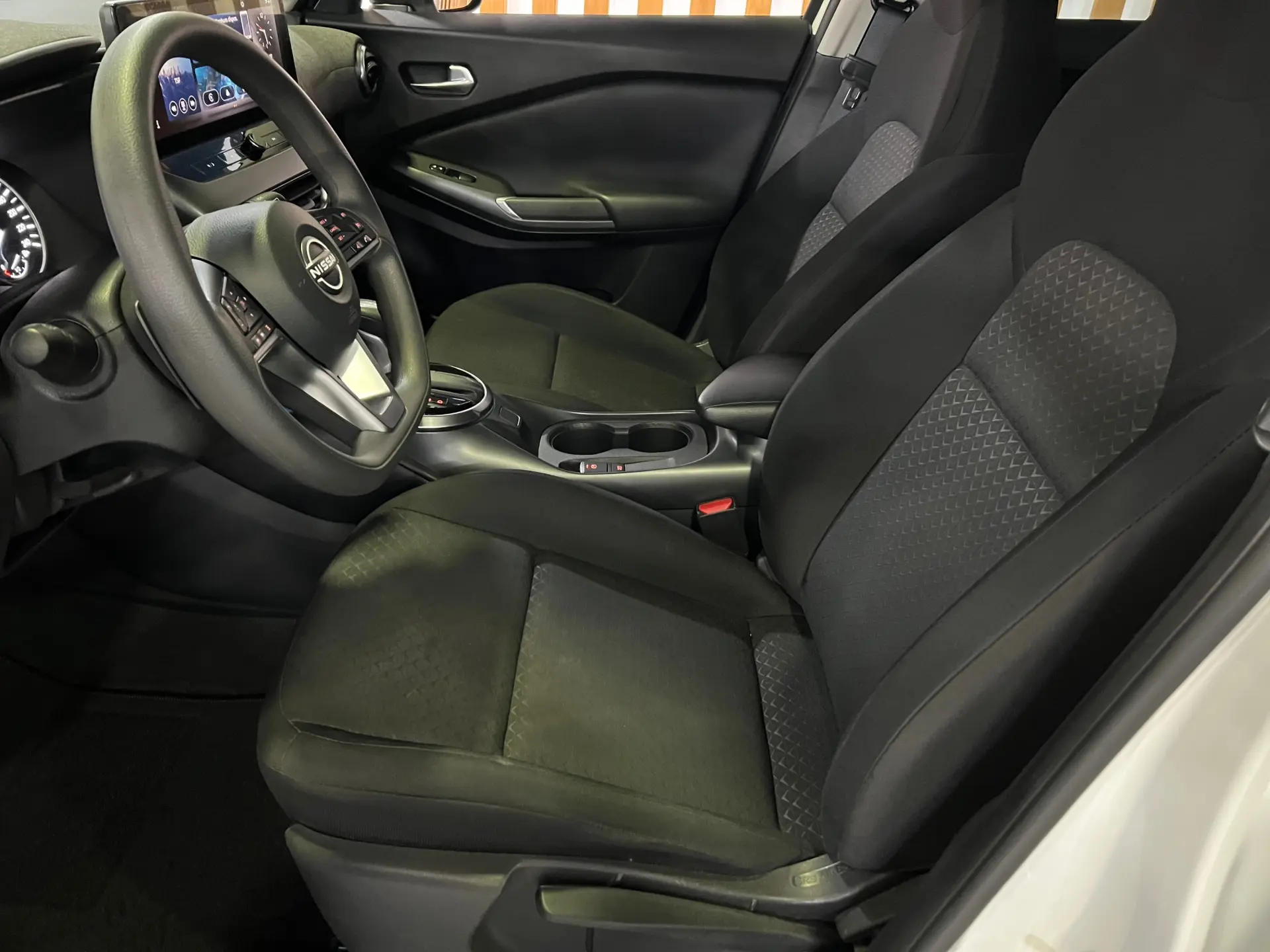 Nissan Juke 1.0 DIG-T N-Connecta NAV. DCT 10