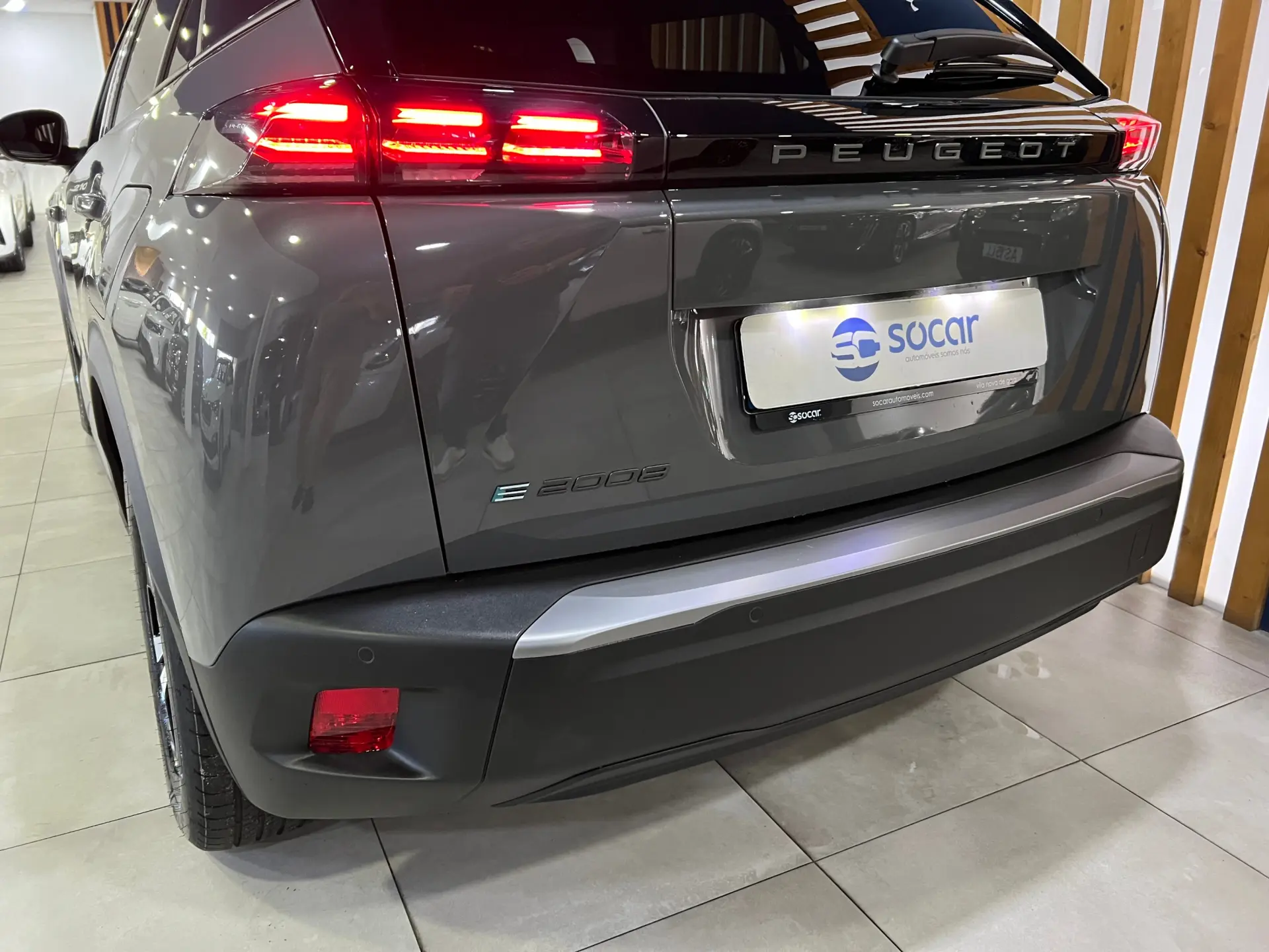 Peugeot e-2008 54 kWh Allure 8