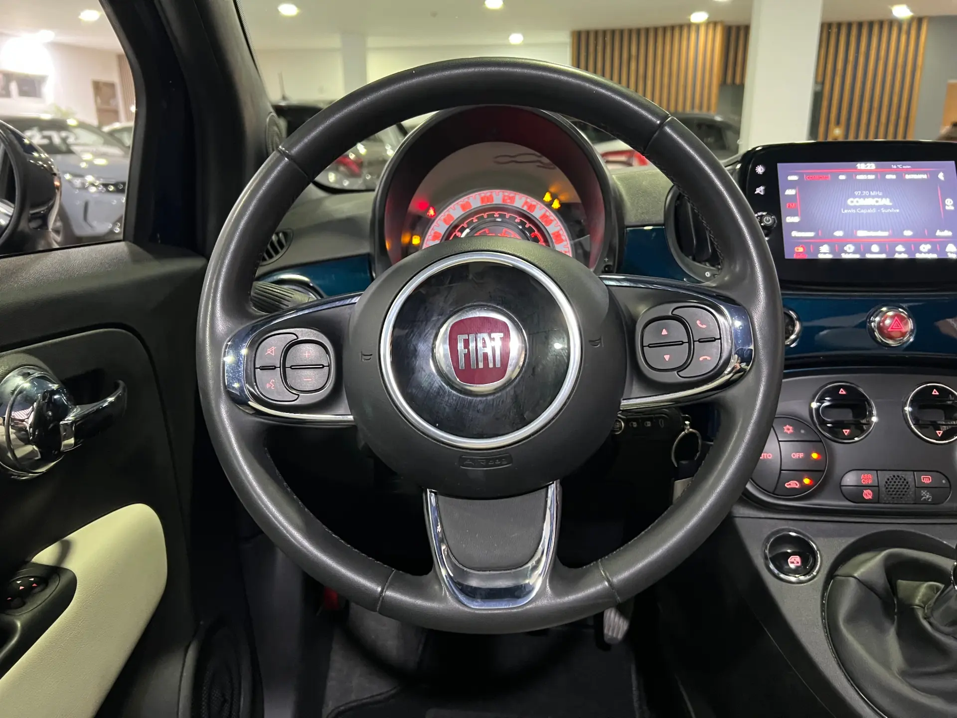 Fiat 500C 1.0 Hybrid Dolcevita 16