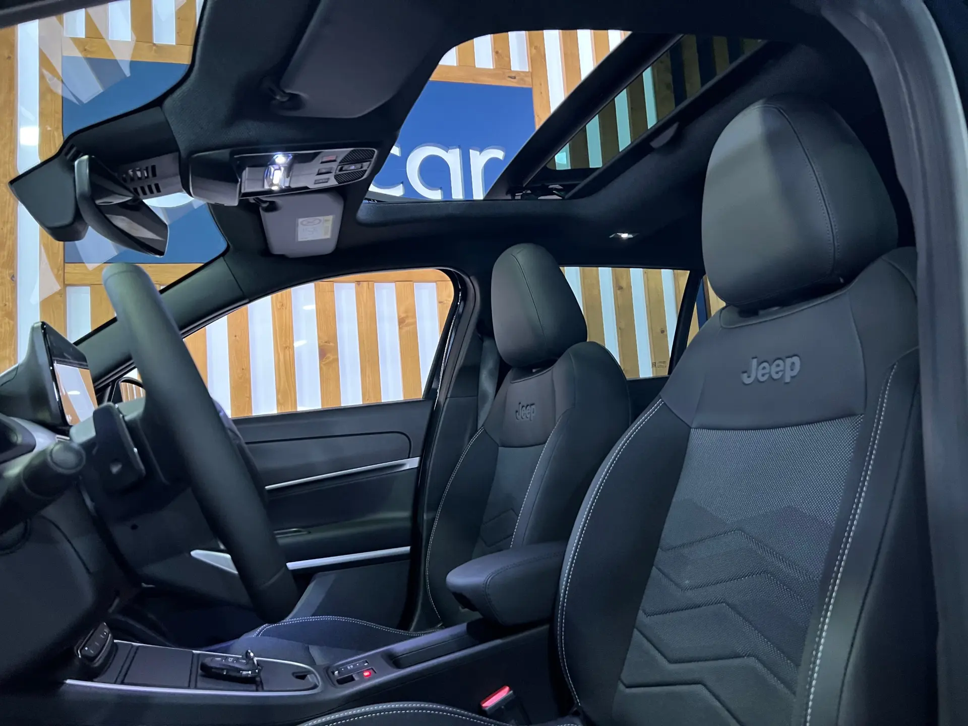 Jeep Avenger 1.2 e-Hybrid Summit DCT 3