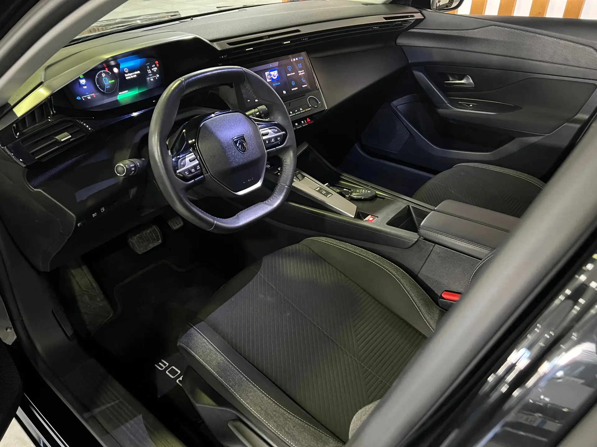 Peugeot 308 SW 1.6 Hybrid Active Pack e-EAT8 18