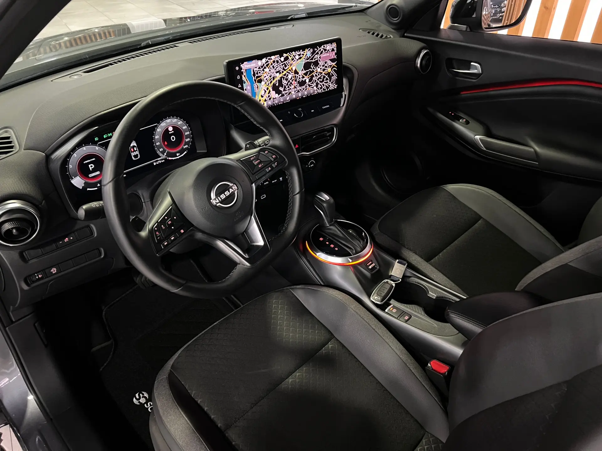 Nissan Juke 1.0 DIG-T N-Connecta NAV. DCT 18