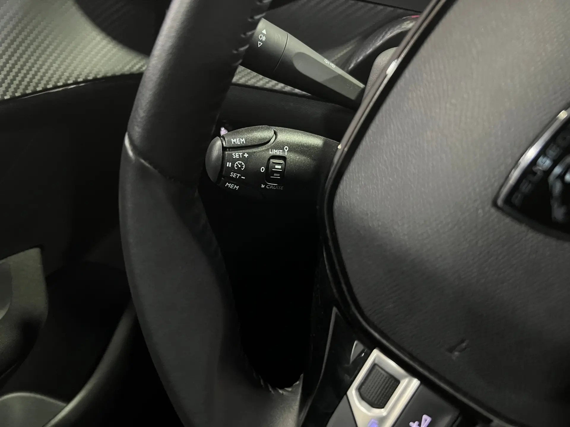 Peugeot 208 1.2 PureTech Active Pack 17