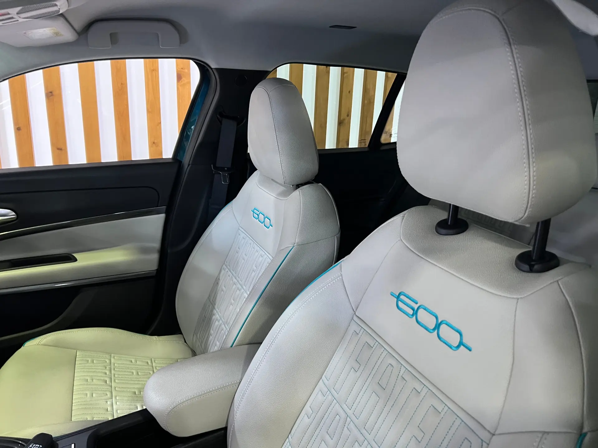 Fiat 600e 54 kWh La Prima 16
