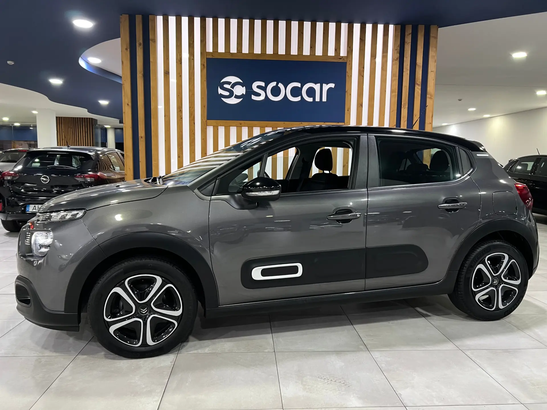 Citroen C3 1.2 PureTech C-Series 4