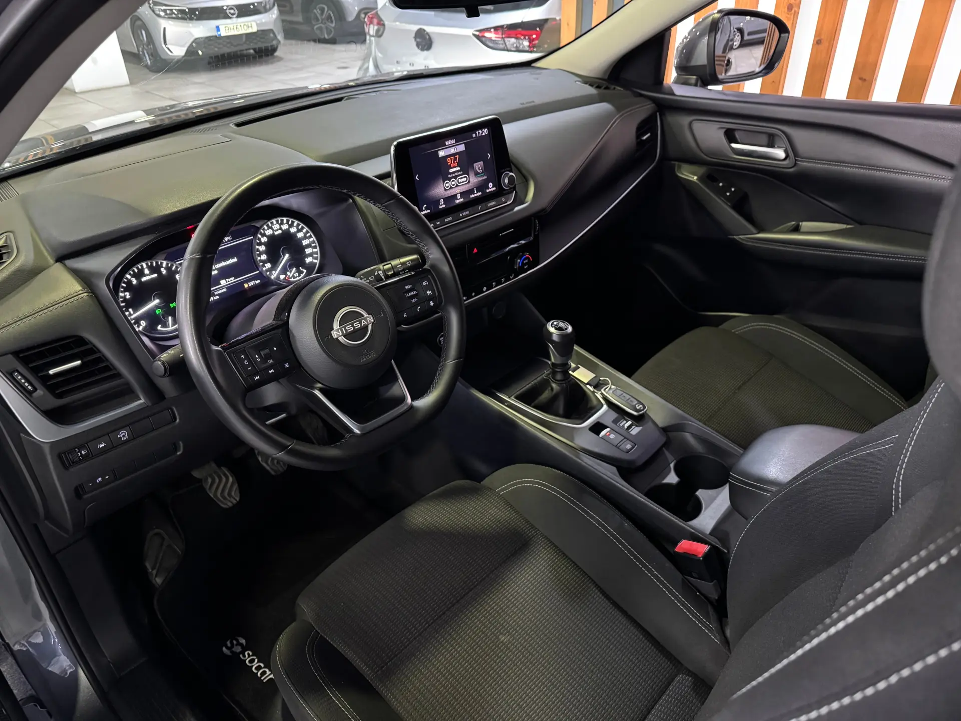 Nissan Qashqai 1.3 DIG-T Acenta 18
