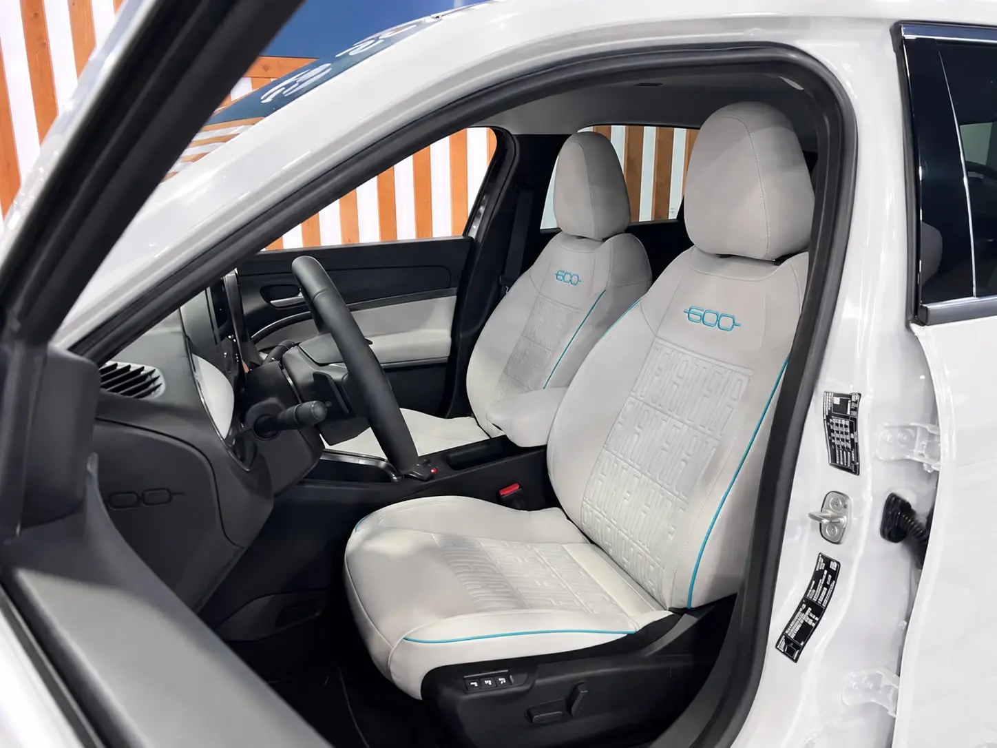 Fiat 600 1.2 Hybrid La Prima 14