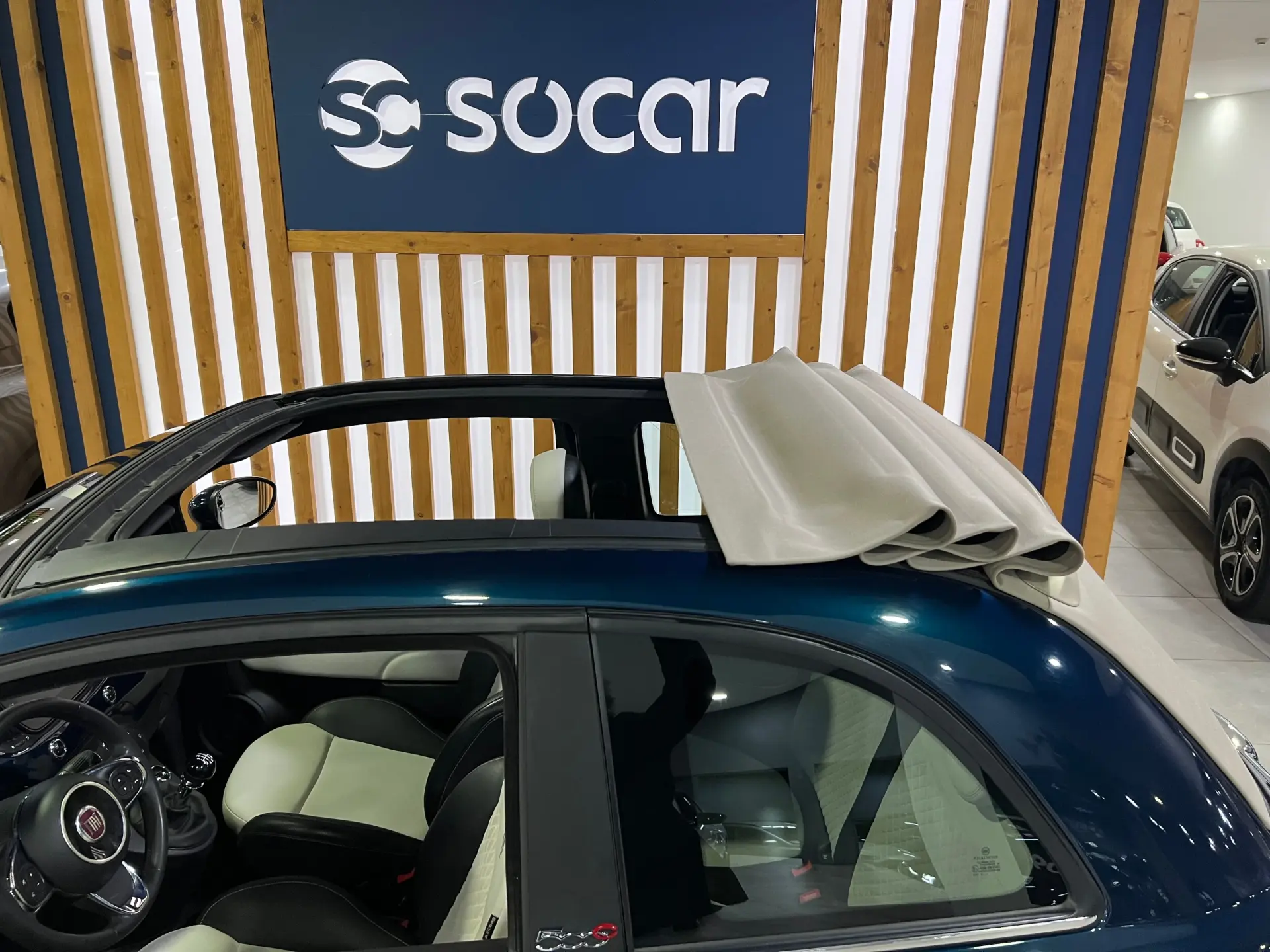 Fiat 500C 1.0 Hybrid Dolcevita 12