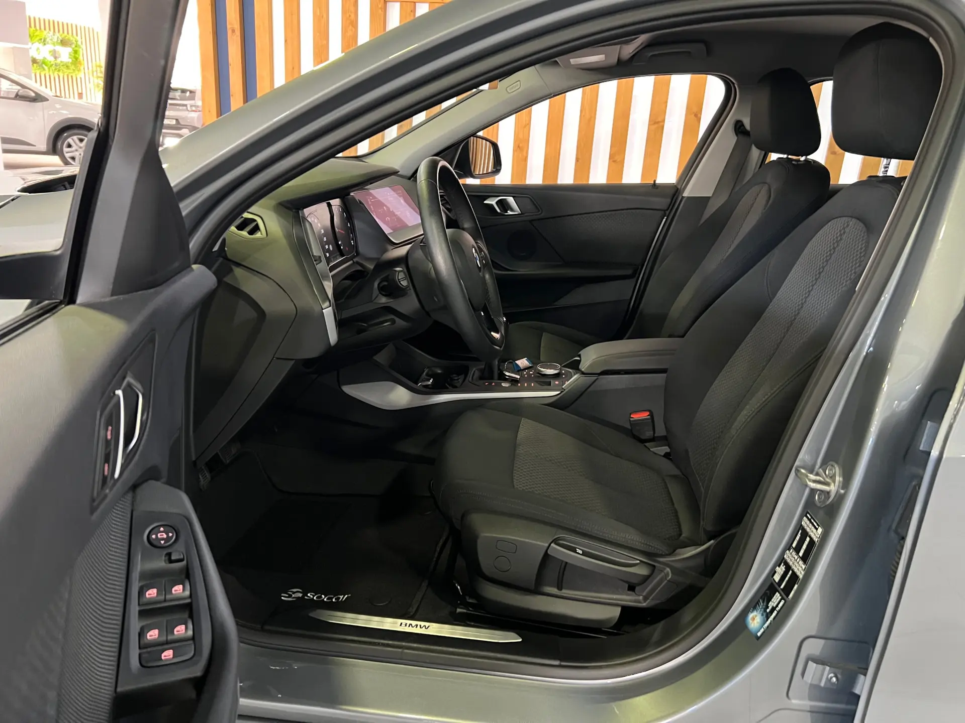 BMW 116 i Advantage 10
