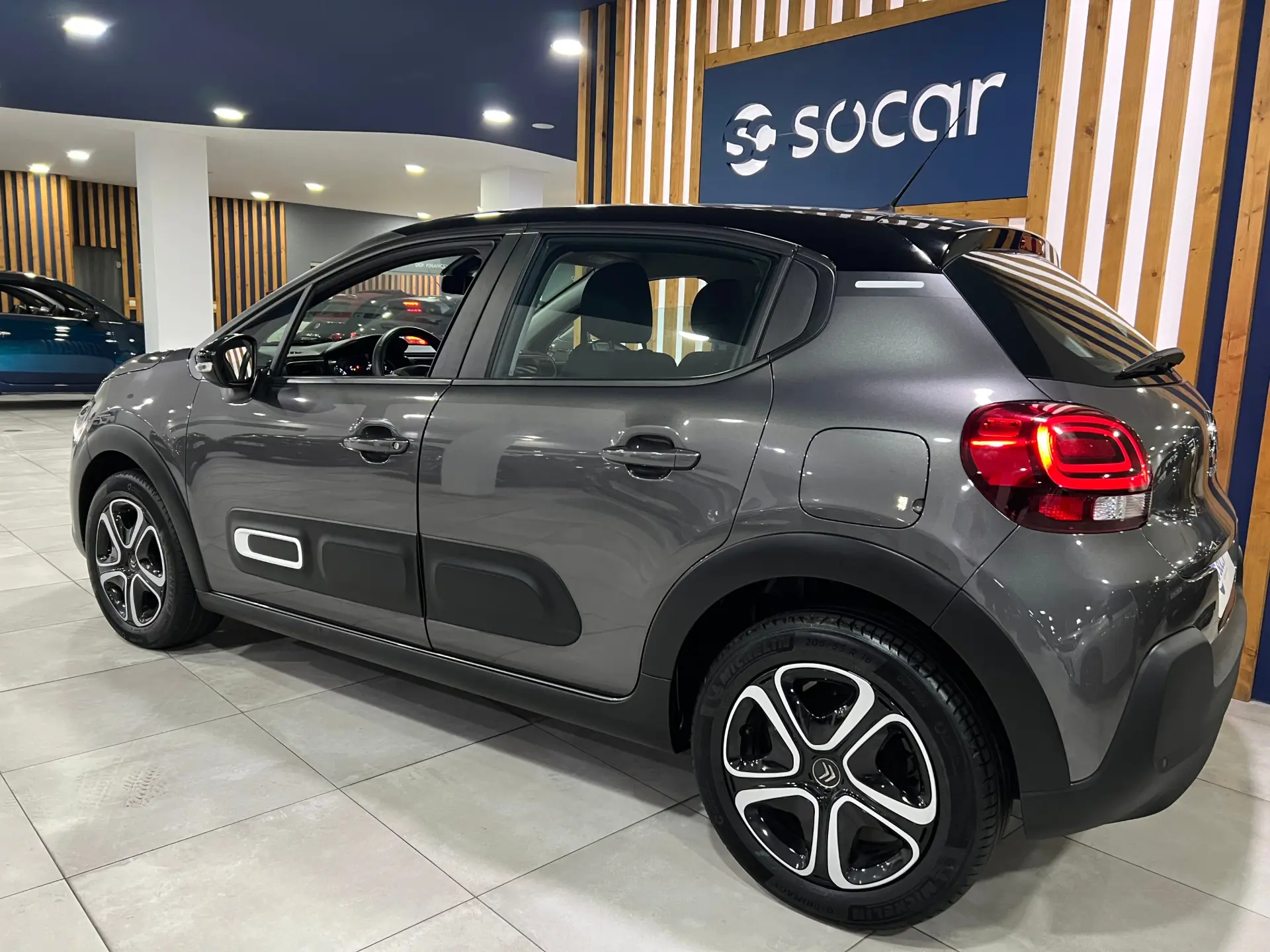 Citroen C3 1.2 PureTech C-Series 5