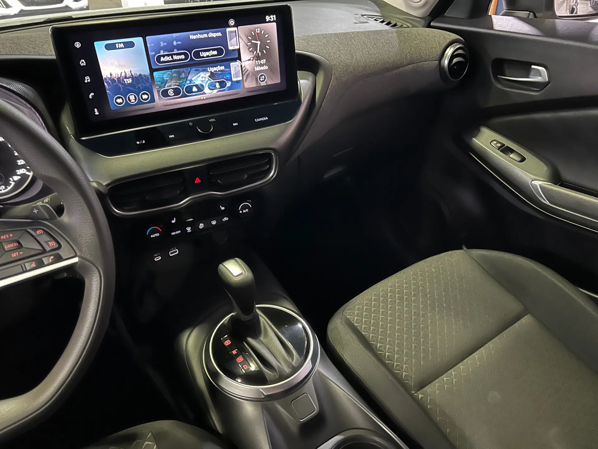 Nissan Juke 1.0 DIG-T N-Connecta NAV. DCT 17