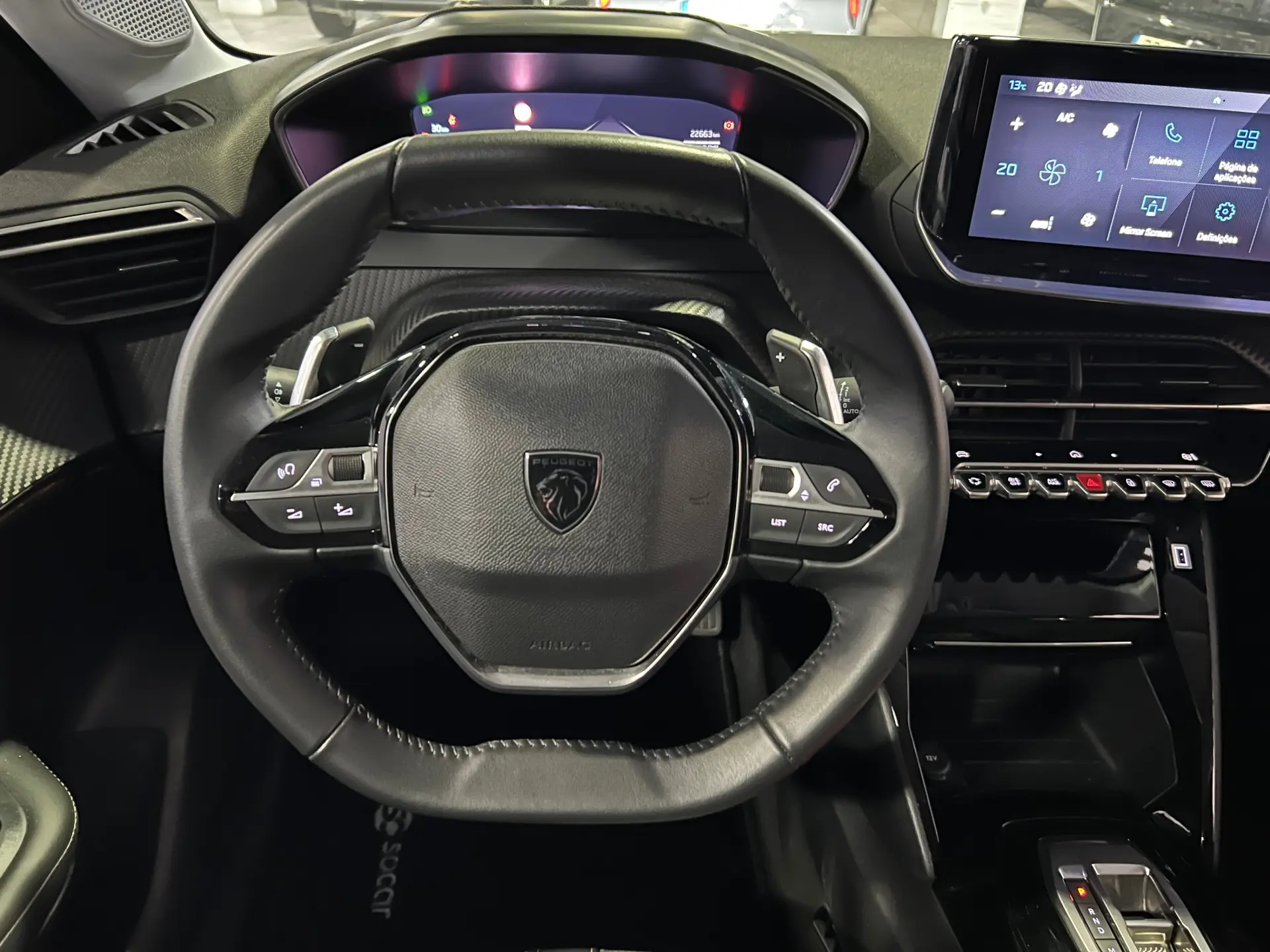 Peugeot 208 1.2 Hybrid Allure e-DCS6 11