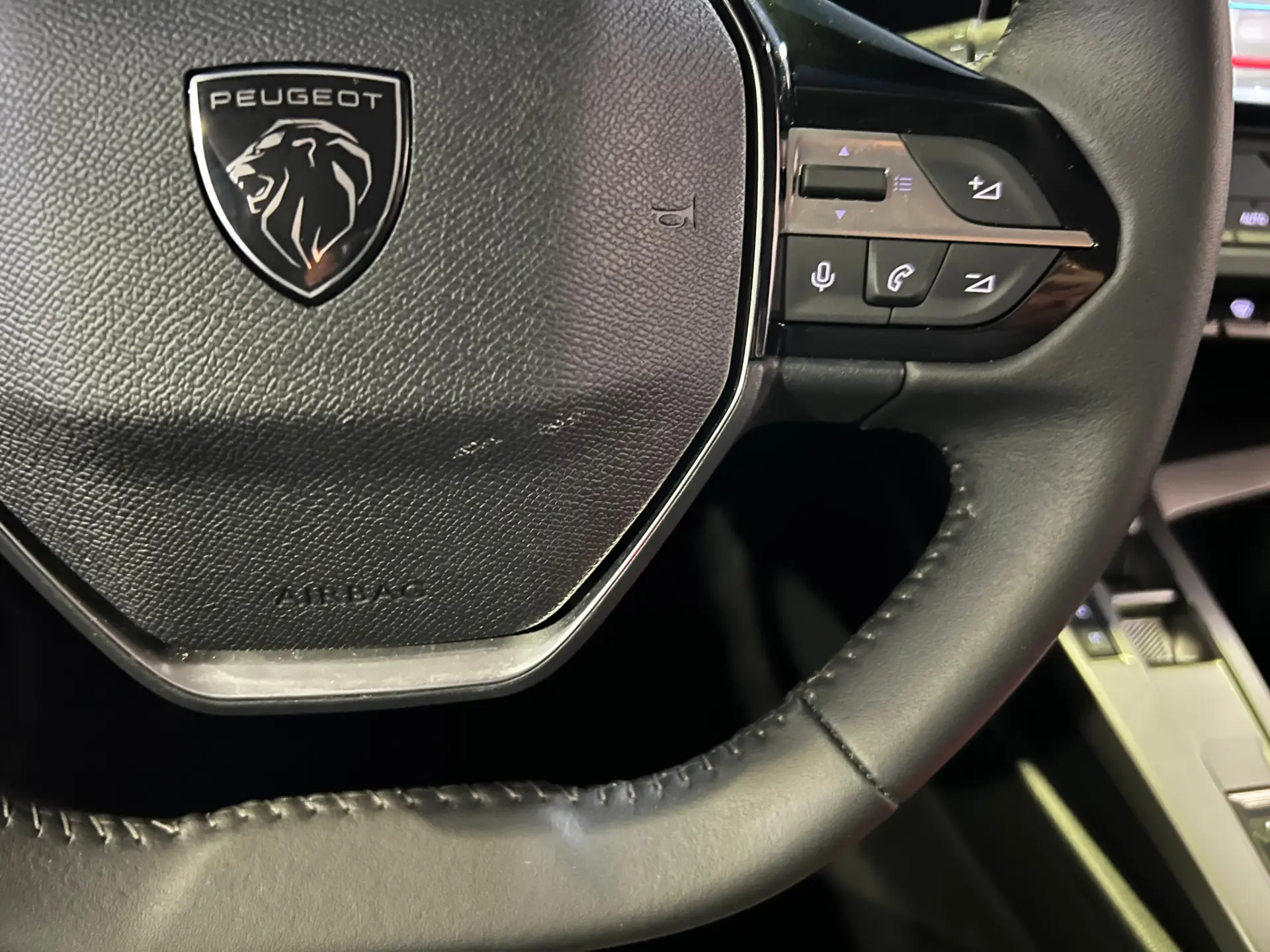 Peugeot 308 SW 1.2 Hybrid Allure e-DCS6 18