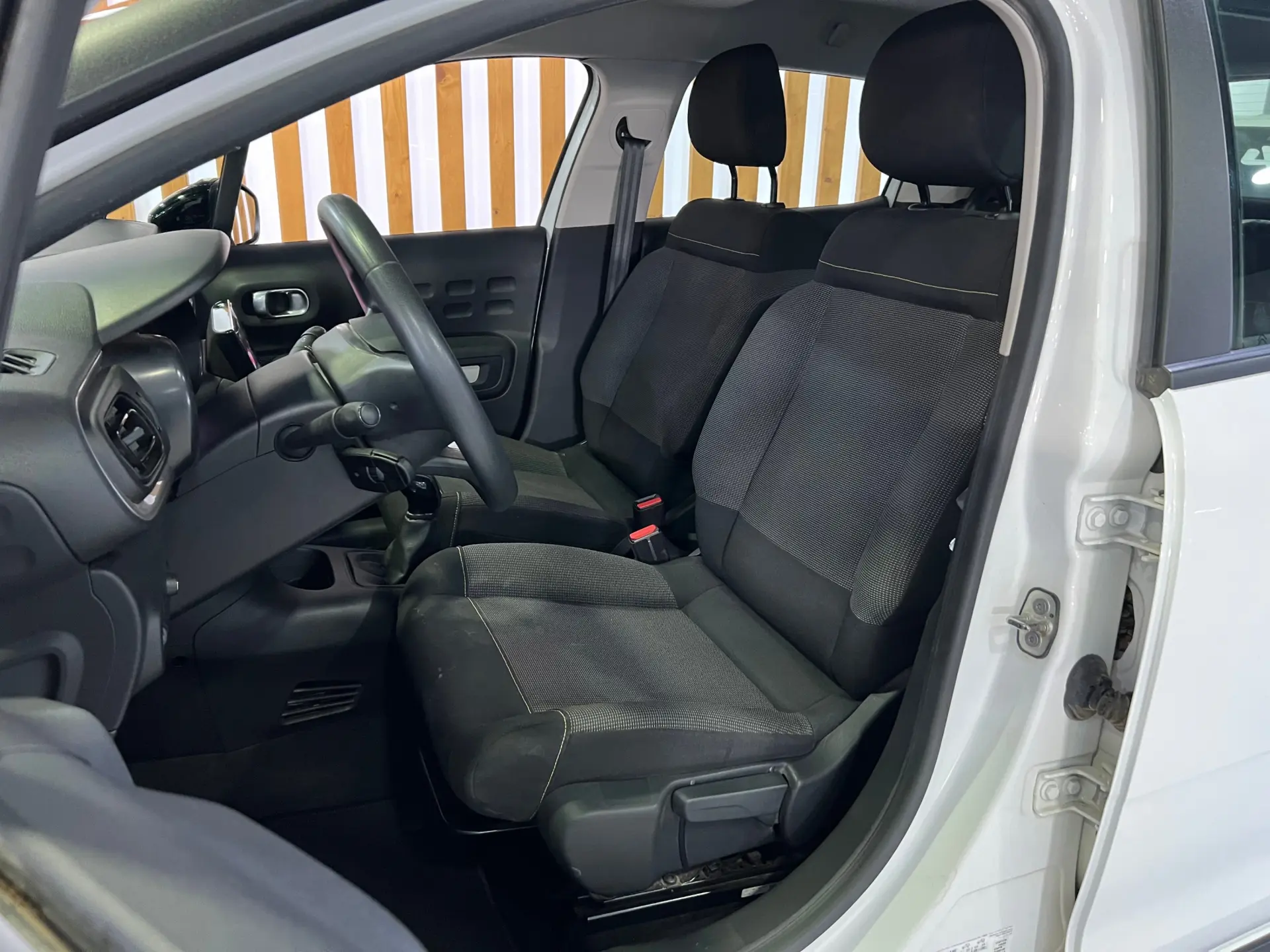Citroen C3 1.2 PureTech Feel Pack 8