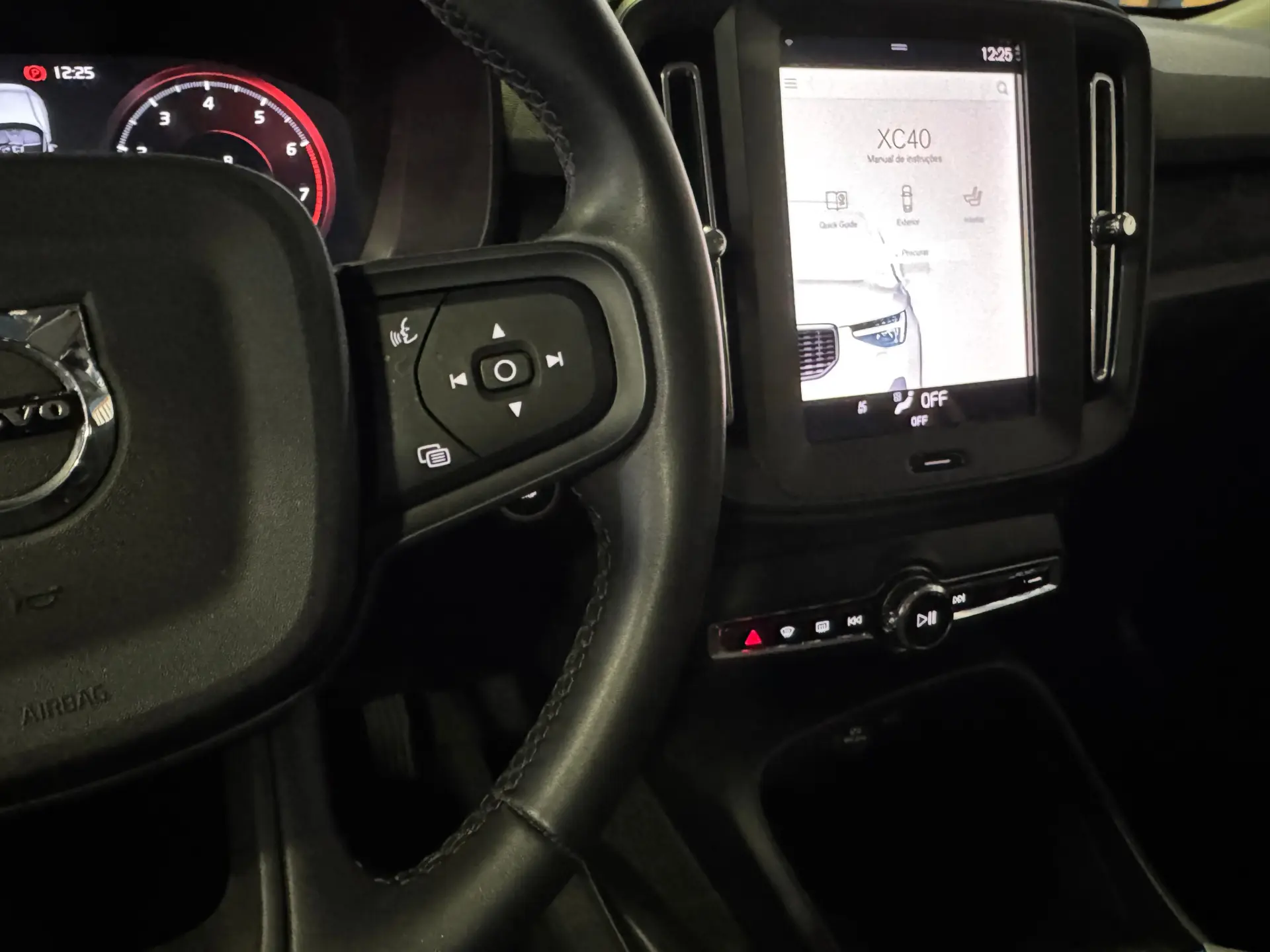 Volvo XC 40 1.5 T2 Core Auto 17