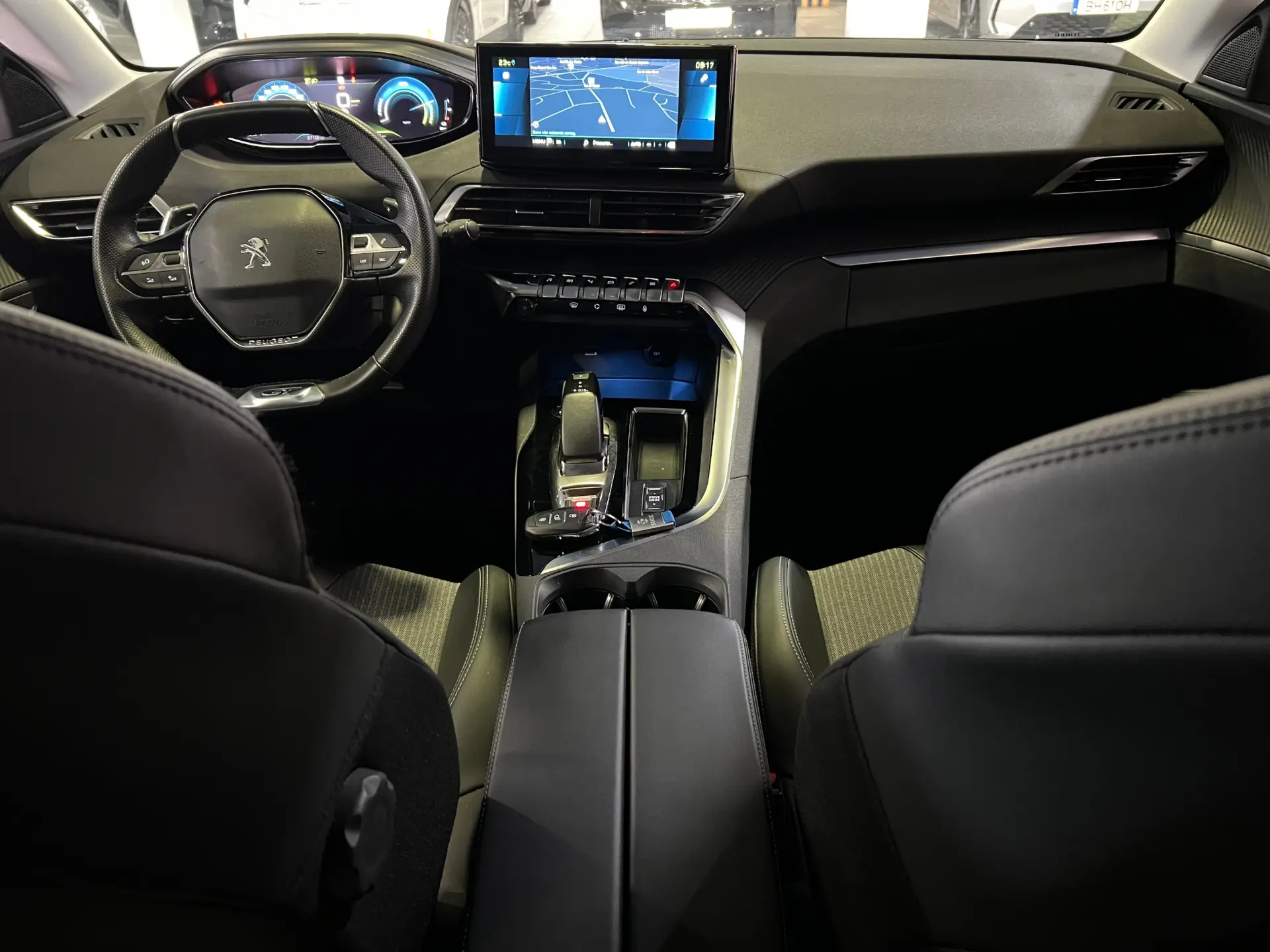 Peugeot 3008 1.6 Hybrid GT e-EAT8 14