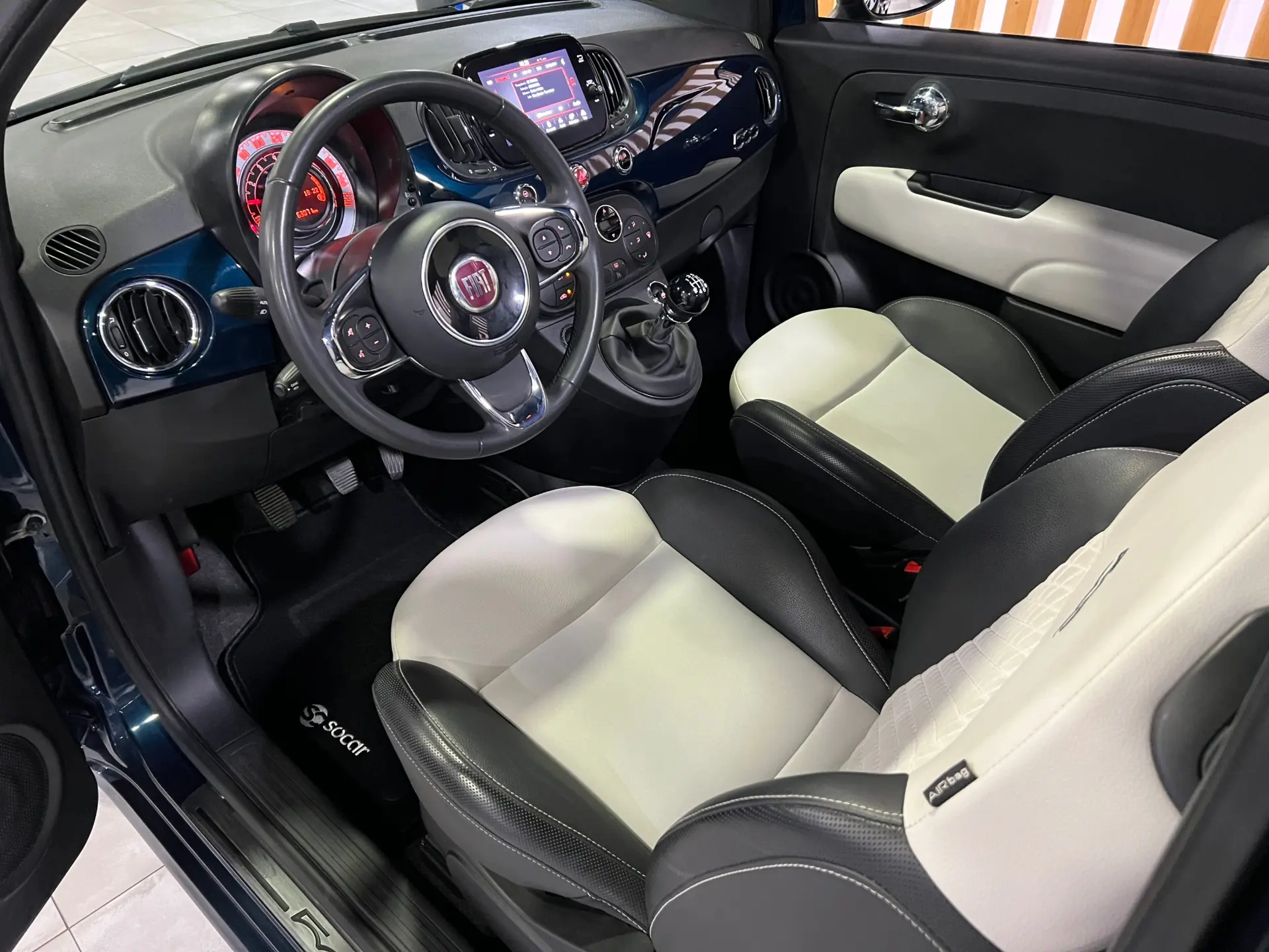 Fiat 500C 1.0 Hybrid Dolcevita 20