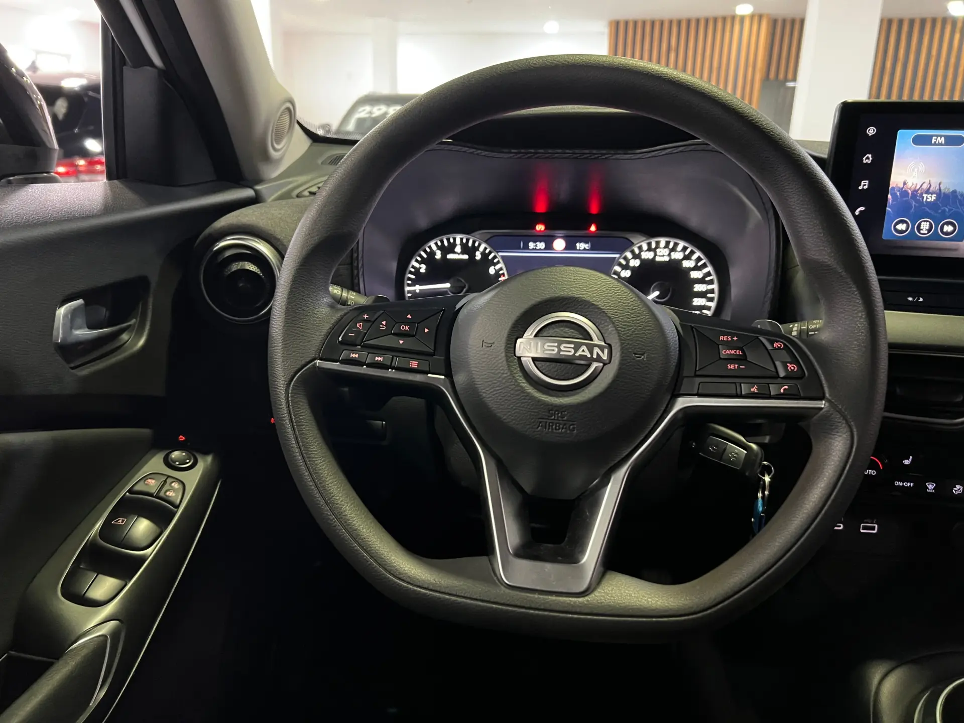 Nissan Juke 1.0 DIG-T N-Connecta NAV. DCT 13