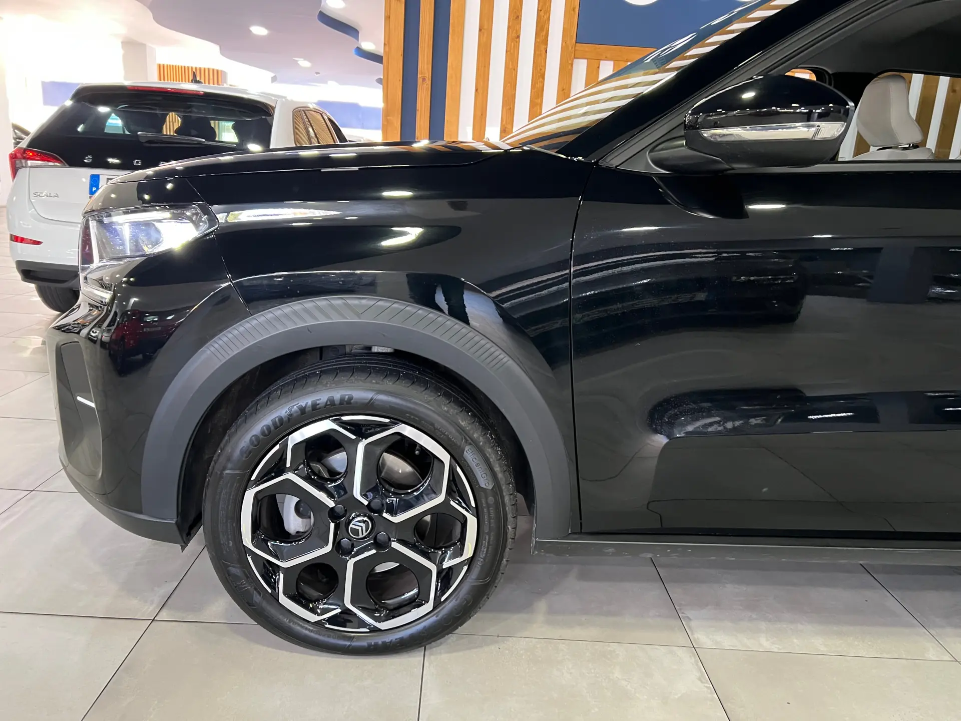 Citroen C3 1.2 Hybrid Max e-DSC6 4