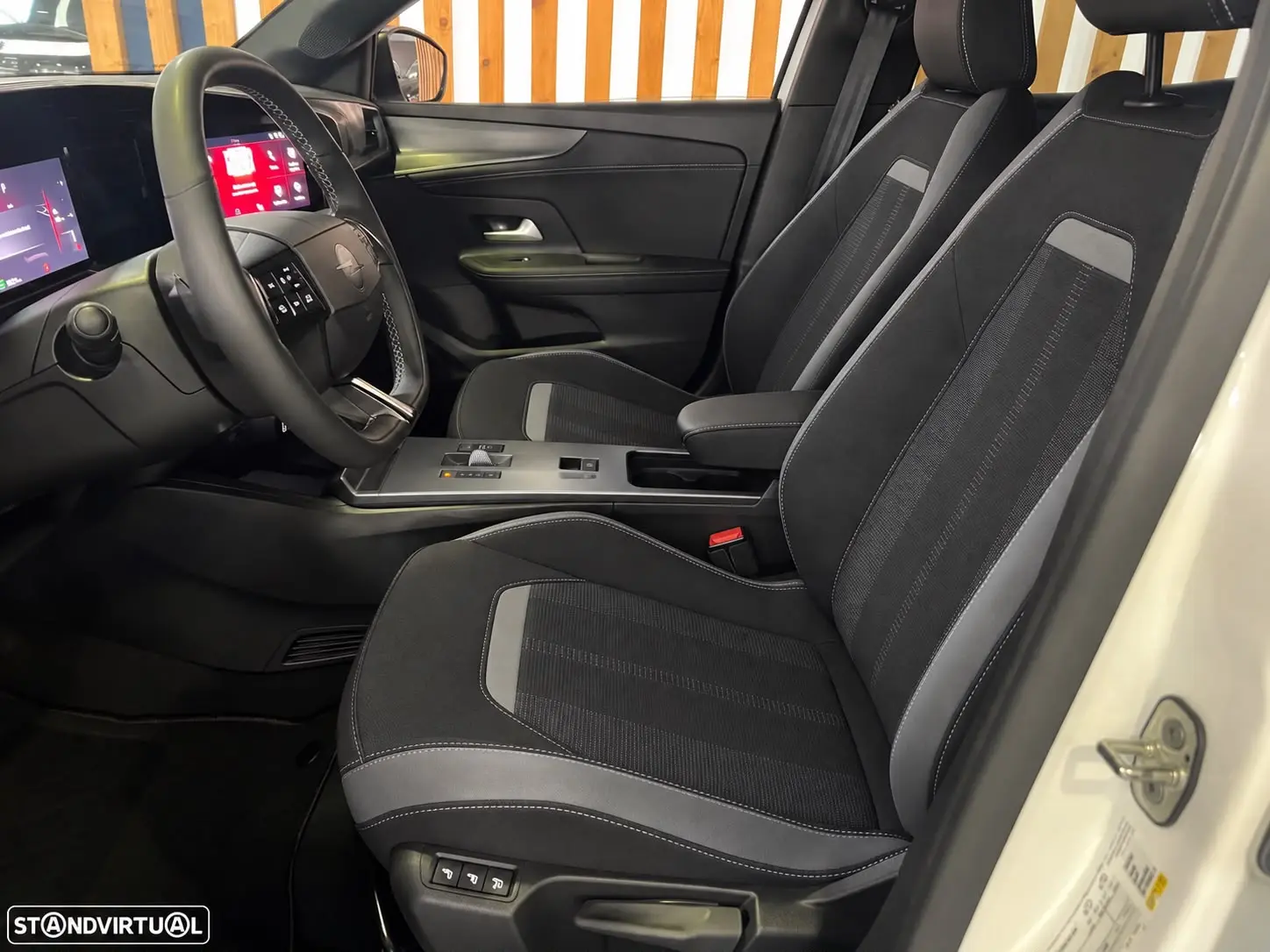 Opel Mokka 1.2 Hybrid GS eDCT 14