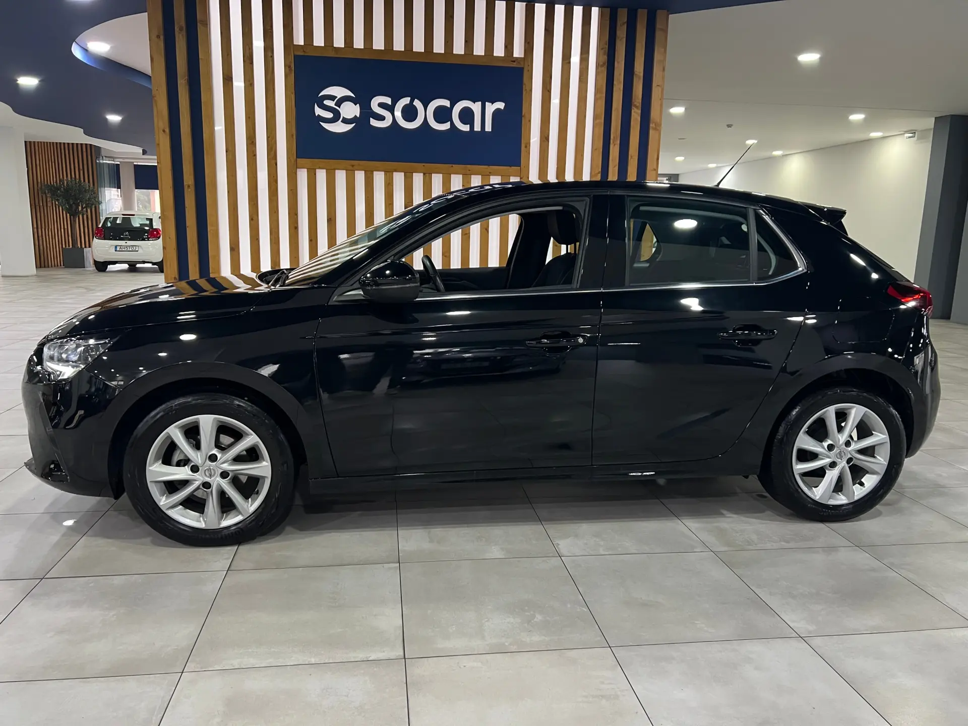 Opel Corsa 1.2 Business Edition 5