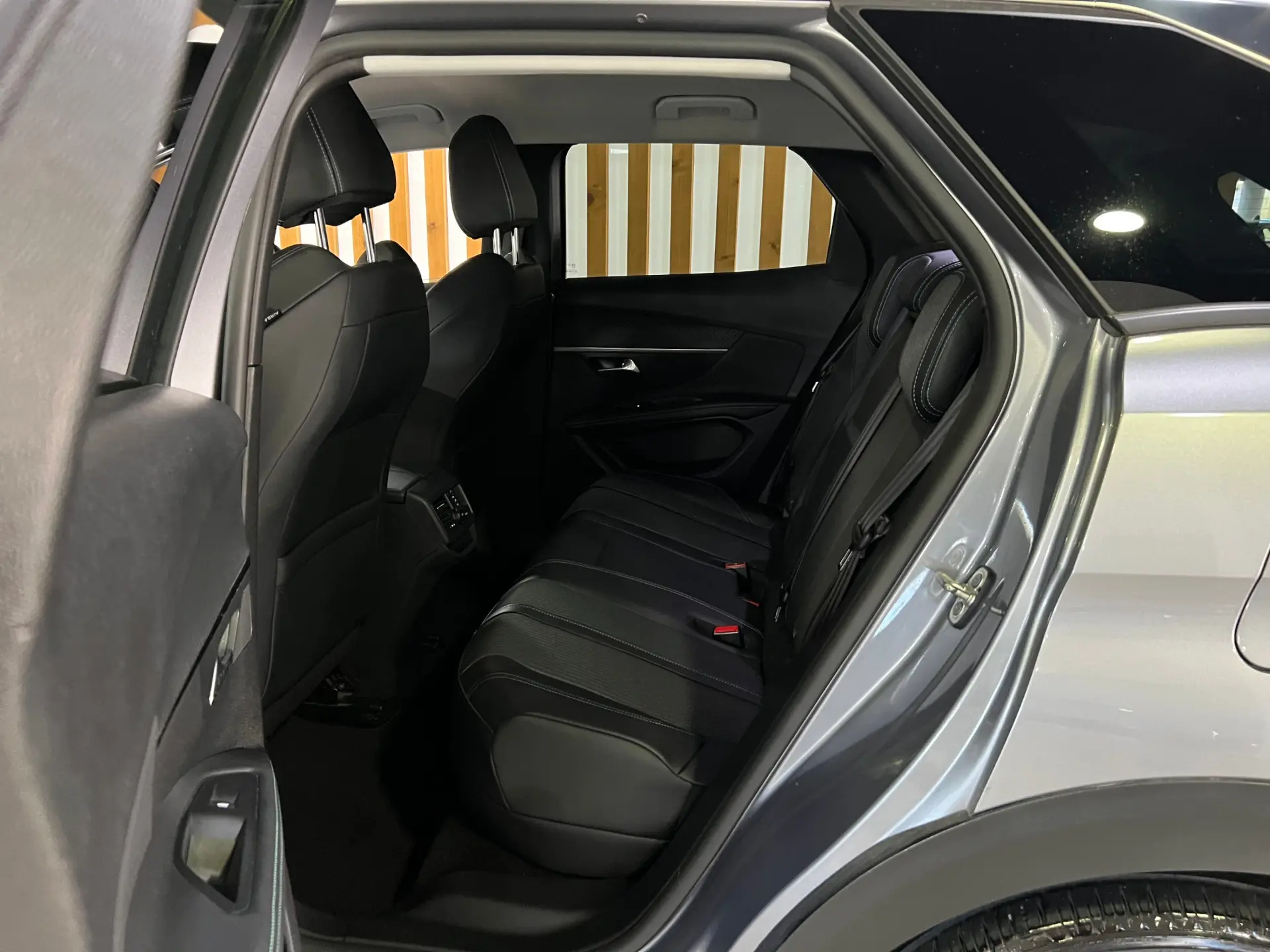 Peugeot 3008 1.6 Hybrid GT e-EAT8 13
