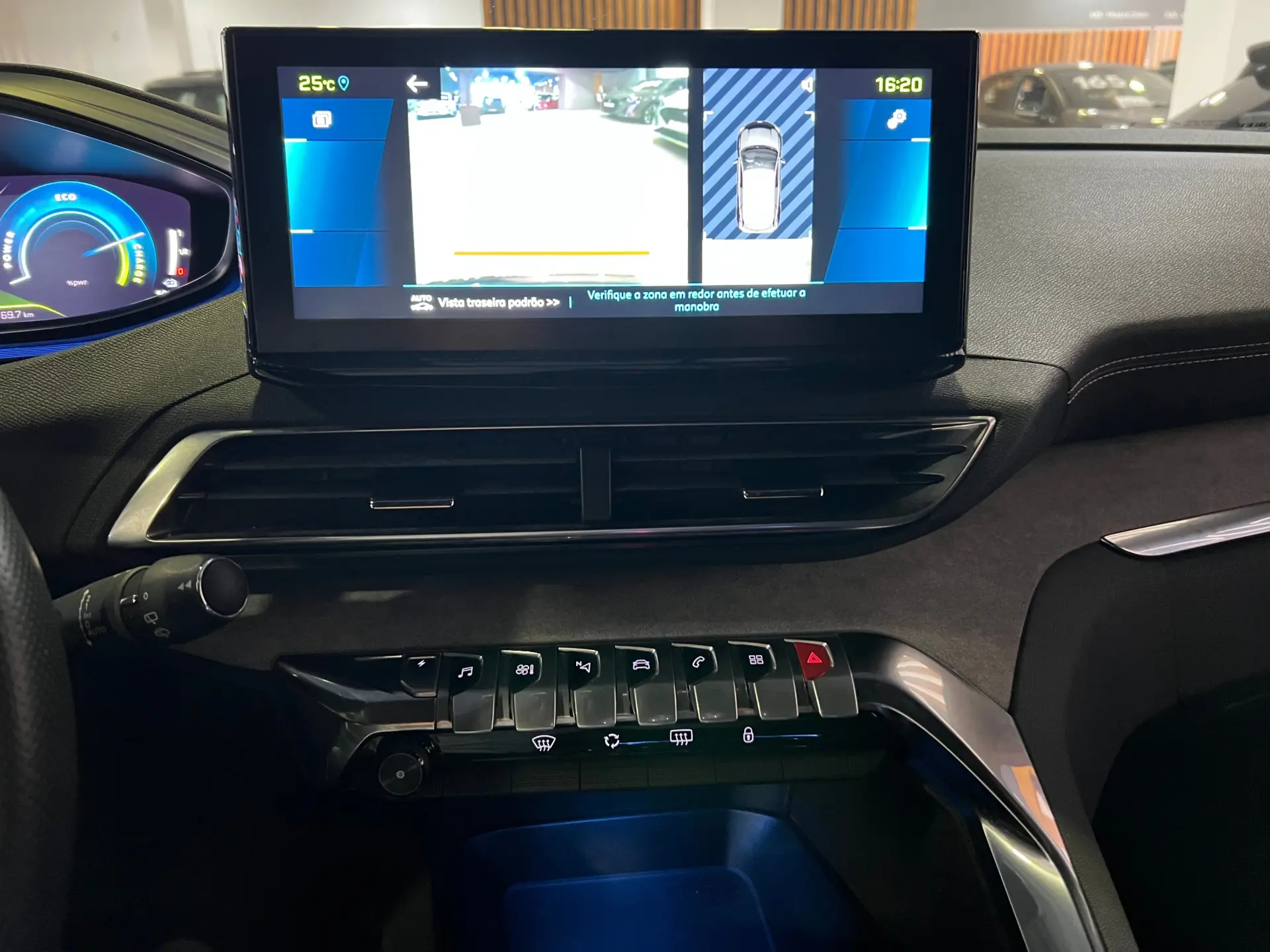 Peugeot 3008 1.6 Hybrid GT Pack e-EAT8 12