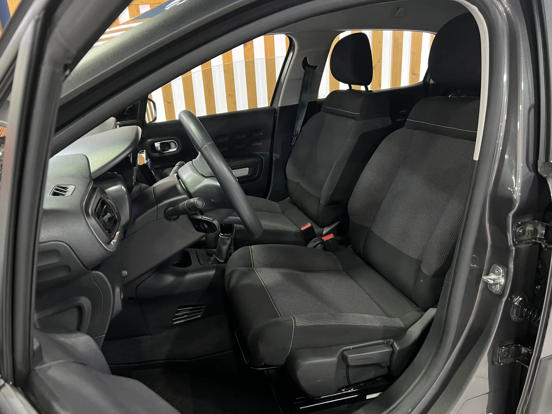 Citroen C3 1.2 PureTech C-Series 10
