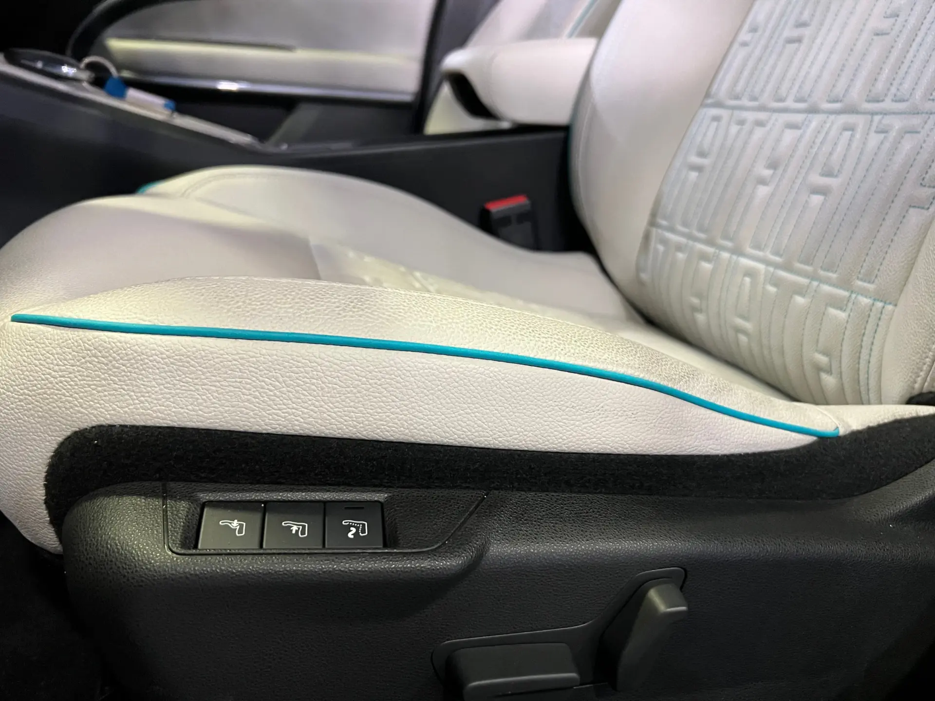 Fiat 600e 54 kWh La Prima 13