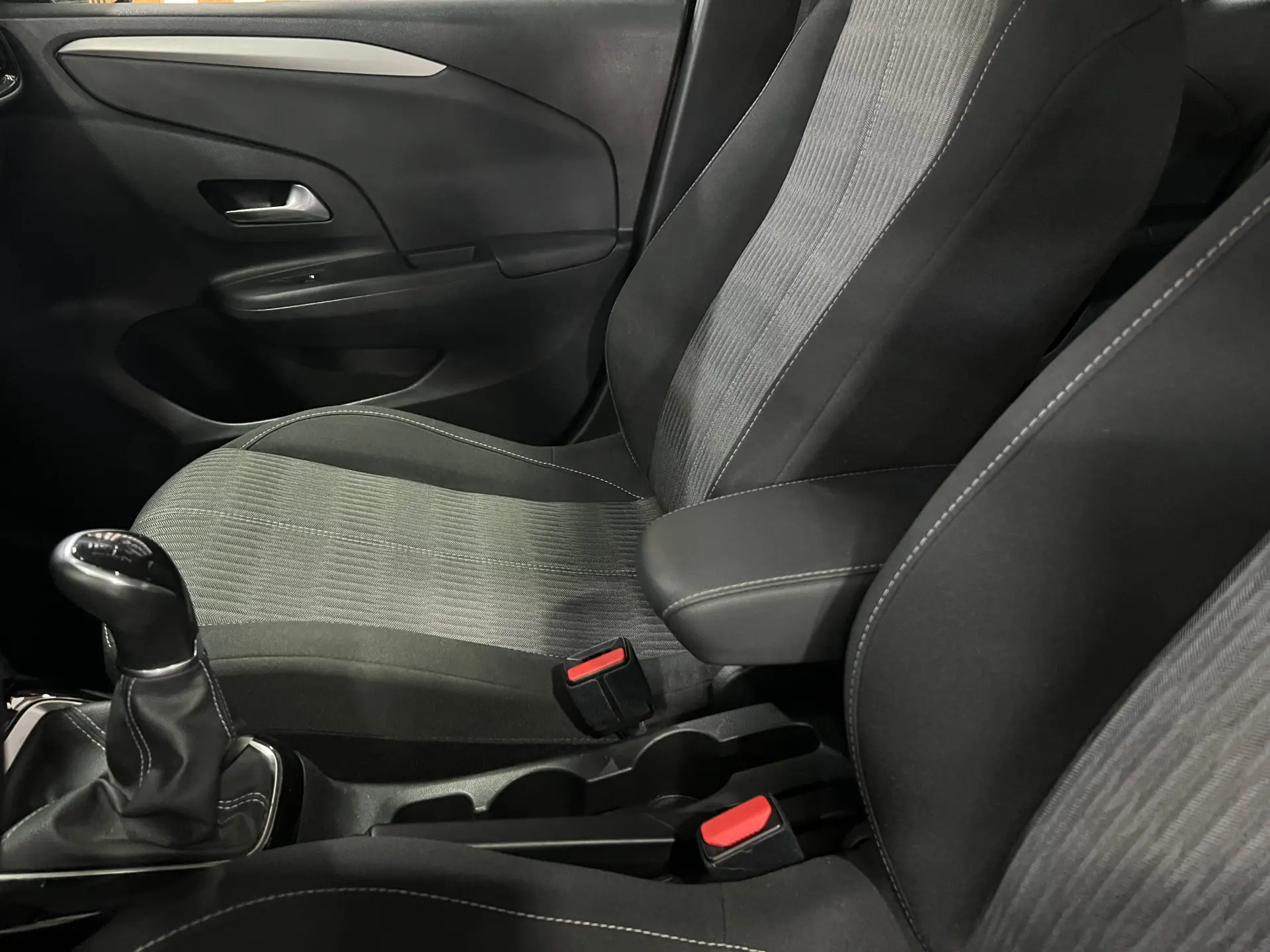Opel Corsa 1.2 Business Edition 13