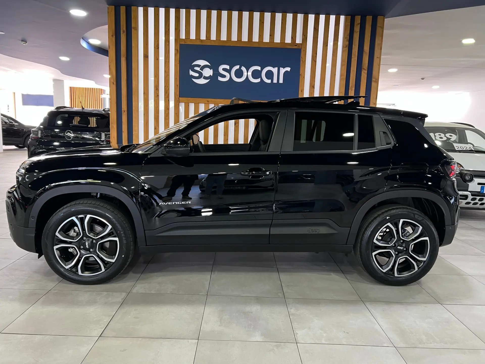 Jeep Avenger 1.2 e-Hybrid Summit DCT 2