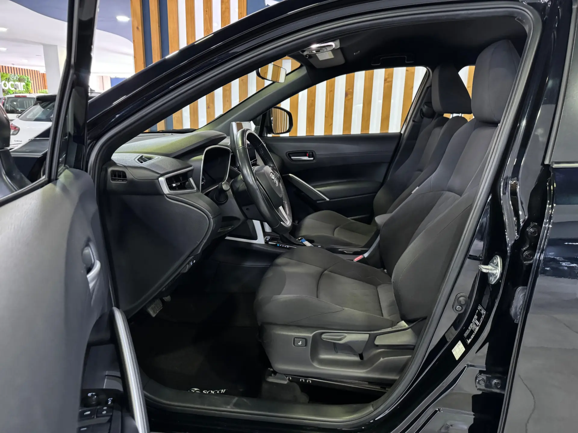 Toyota Corolla Cross exclusive 10