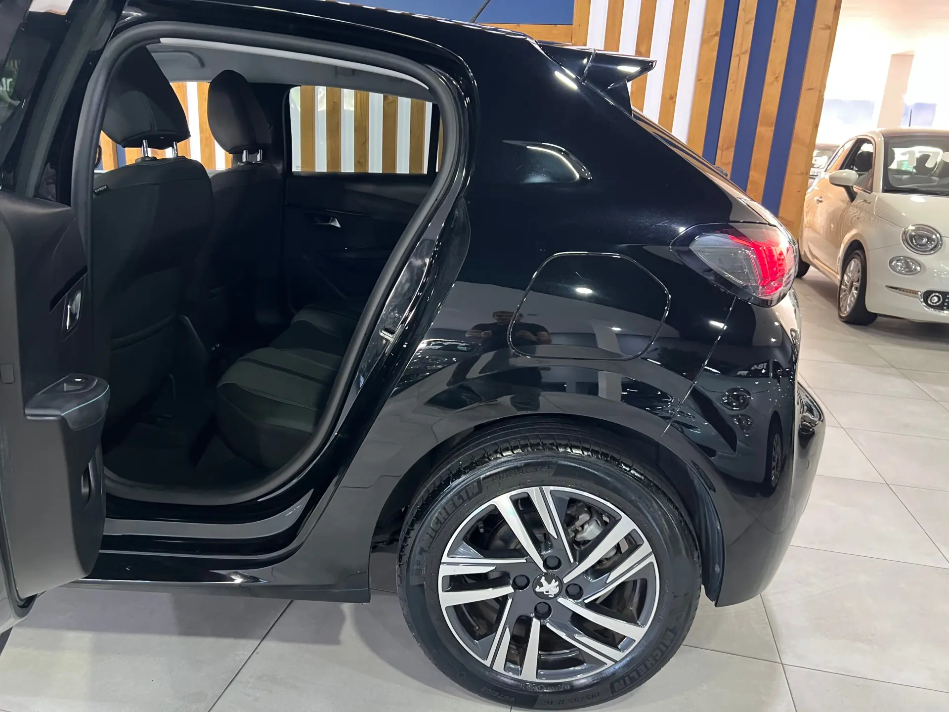 Peugeot 208 1.5 BlueHDi Allure Pack 10
