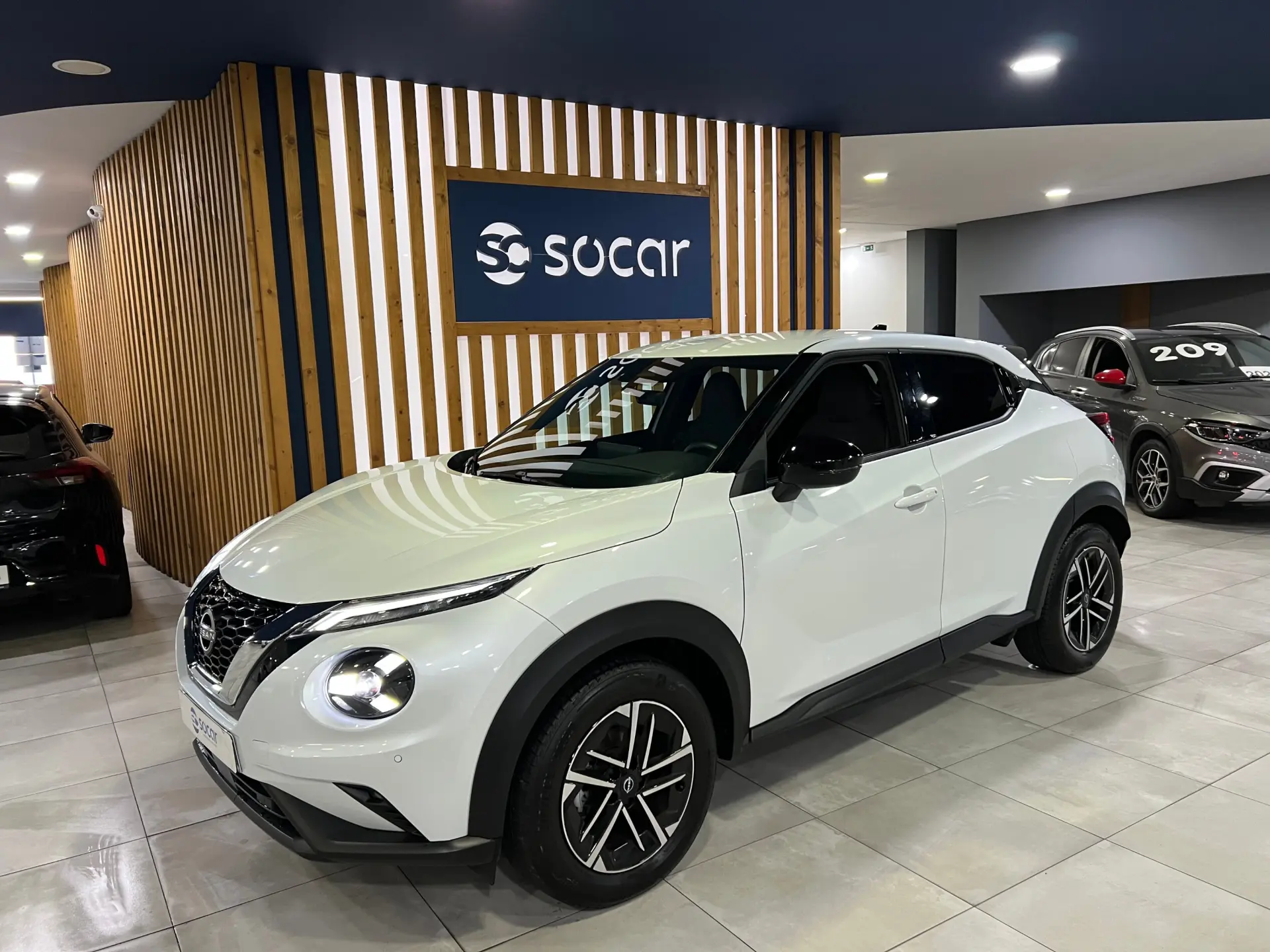 Nissan Juke 1.0 DIG-T N-Connecta NAV. DCT 1