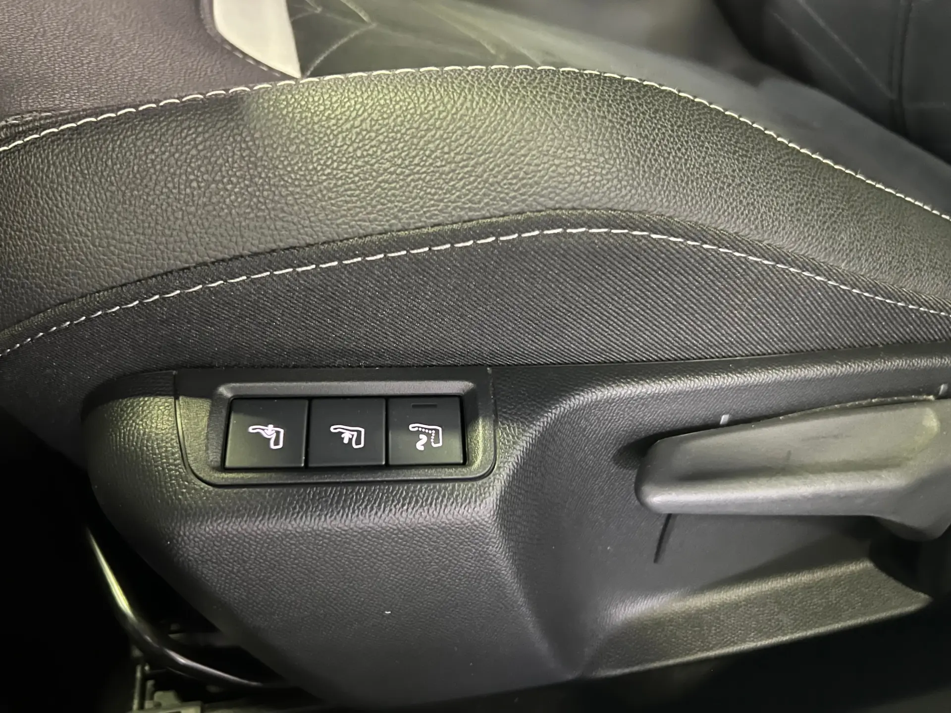 Opel Mokka 1.2 Hybrid GS eDCT 12