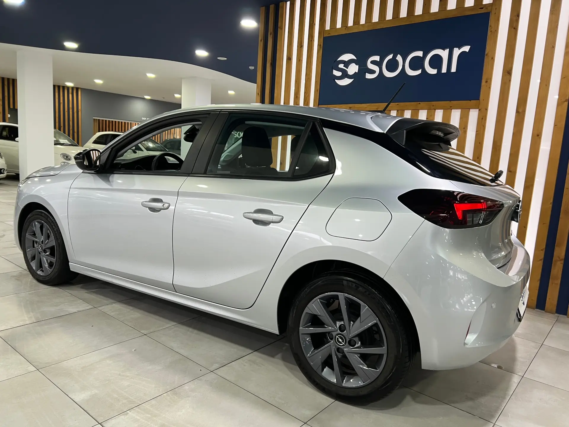 Opel Corsa 1.2 Elegance 5