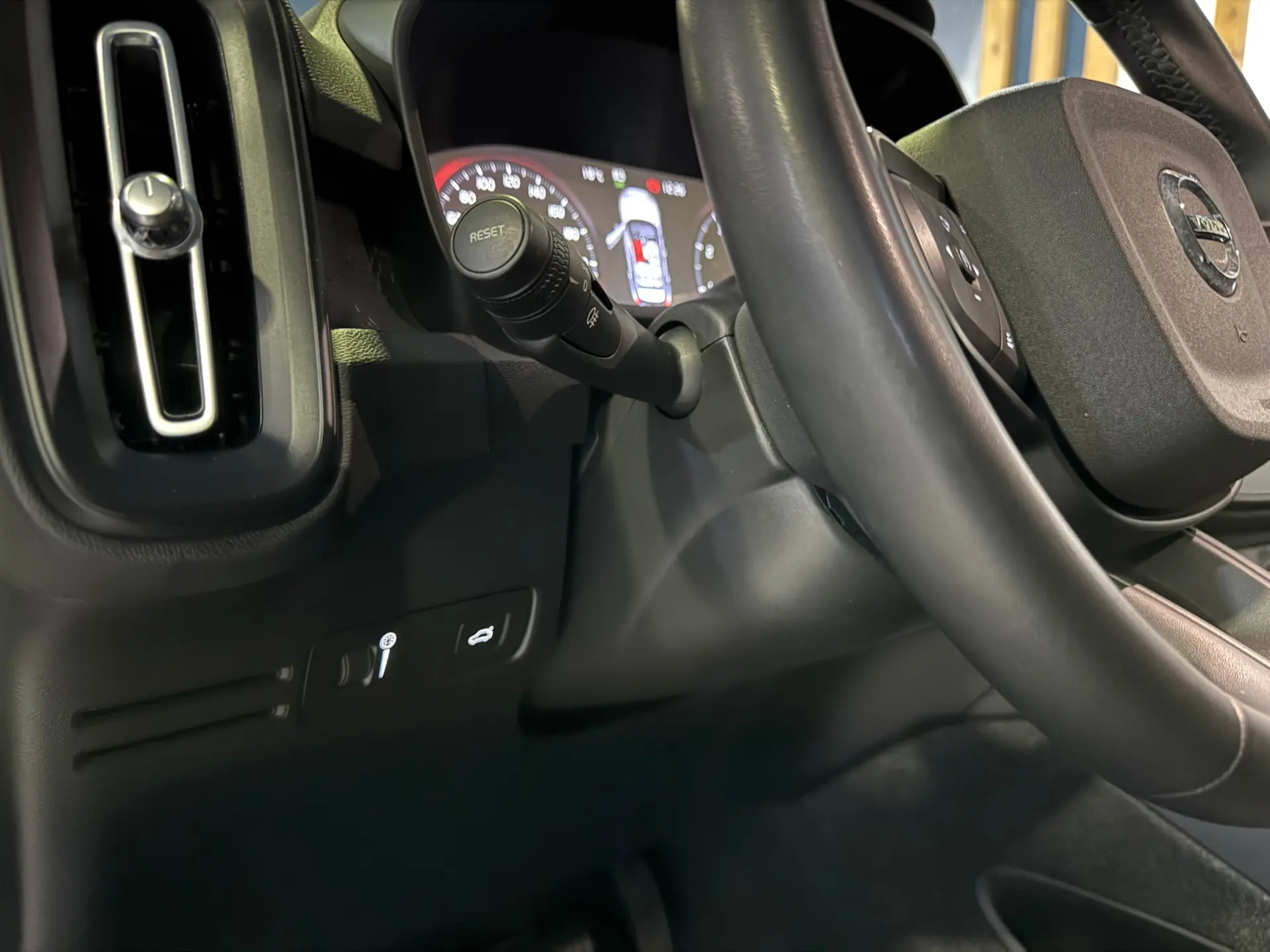 Volvo XC 40 1.5 T2 Core Auto 24