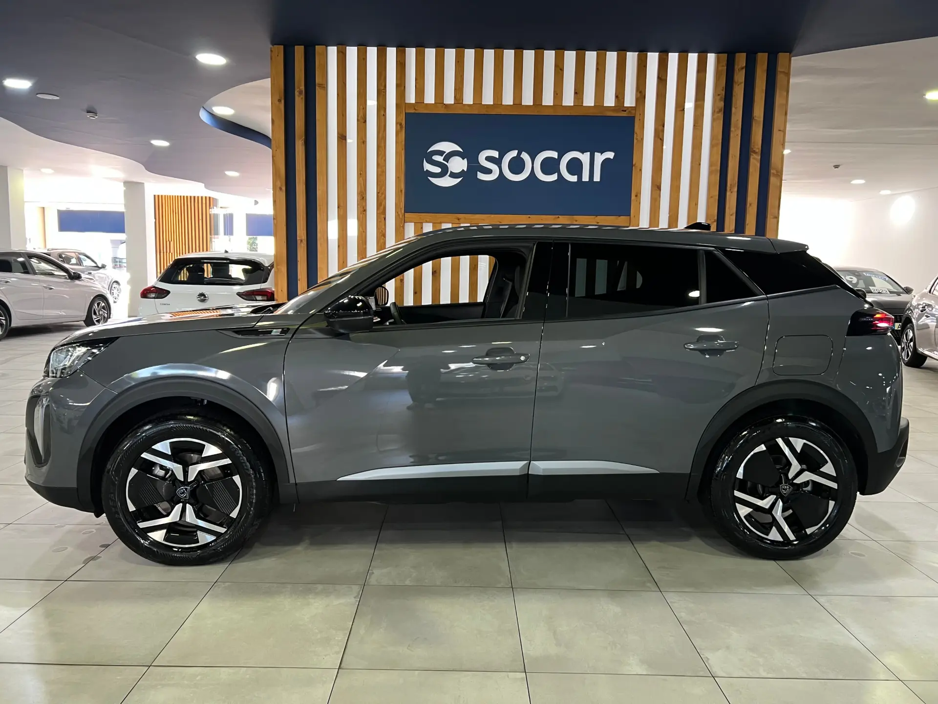 Peugeot e-2008 54 kWh Allure 3