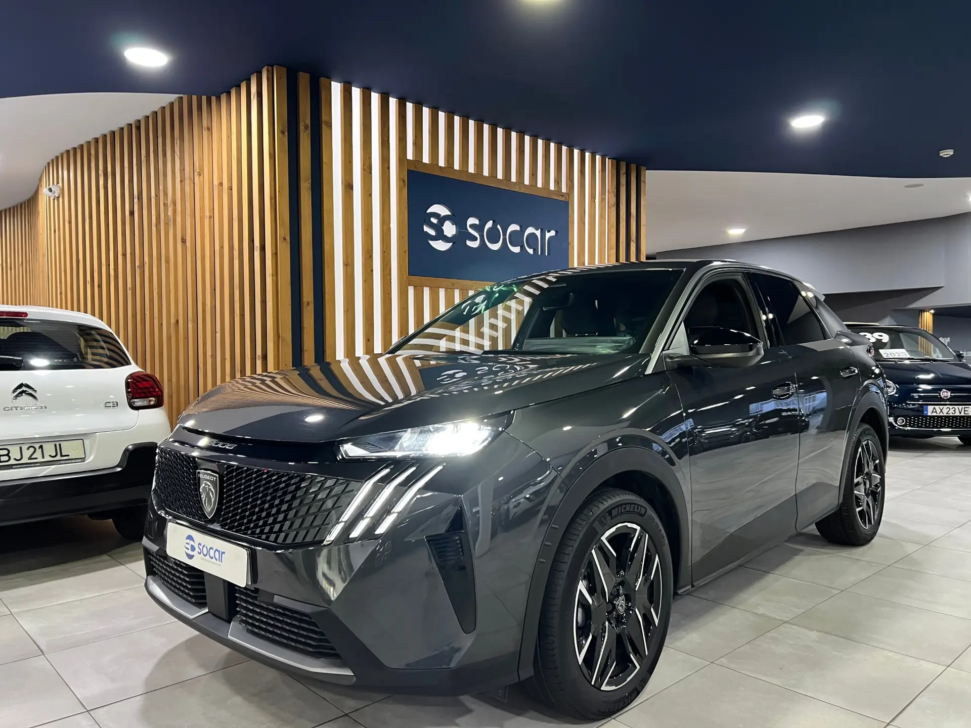 Peugeot 3008 1.2 Hybrid Allure e-DCS6 1
