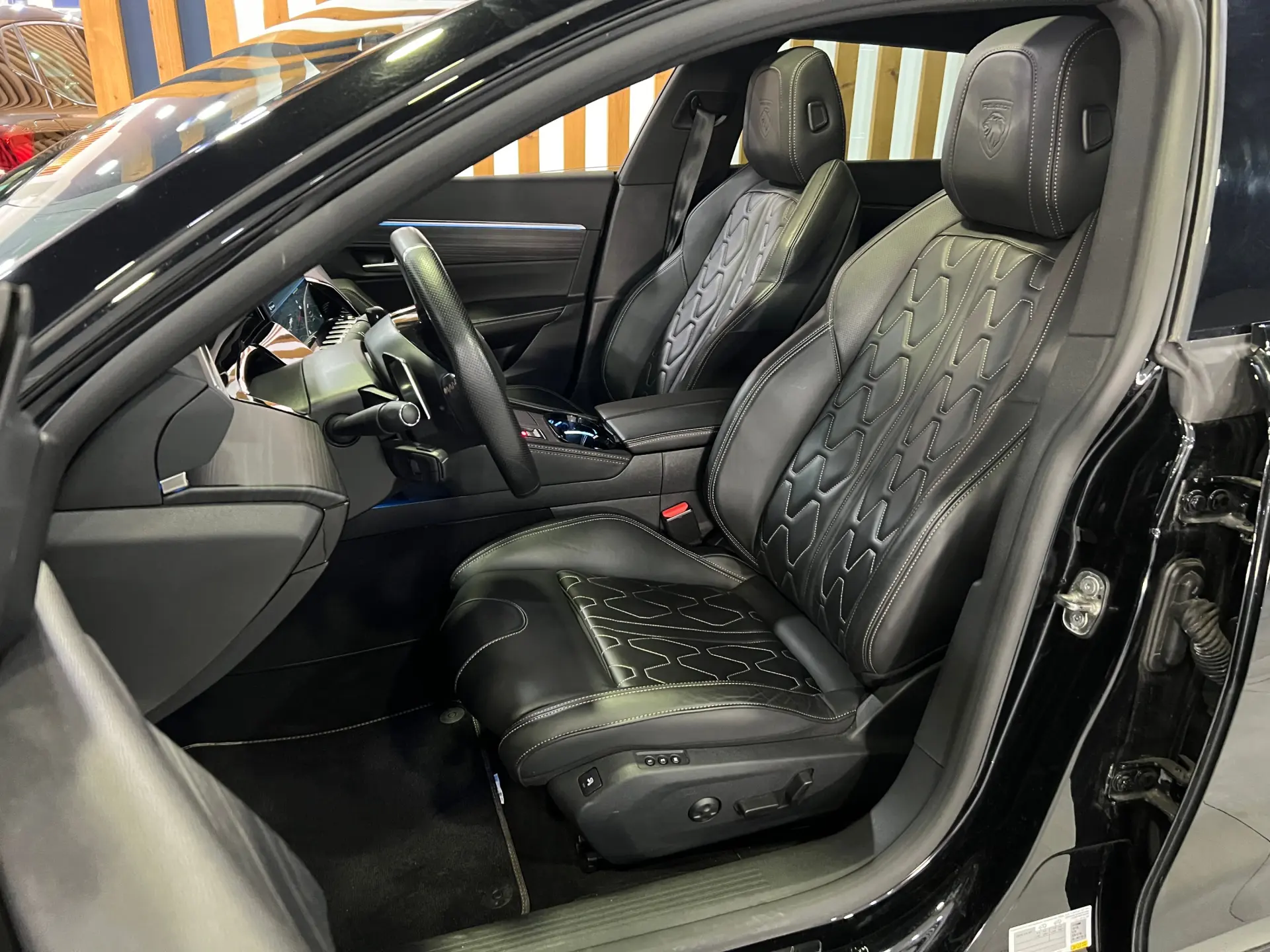 Peugeot 508 SW 225 e-EAT8 GT Pack 16