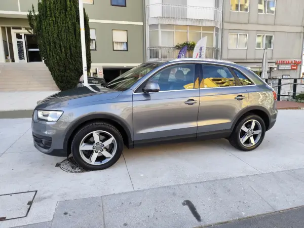 Audi Q3 2.0 TDI Business Line S-line 9