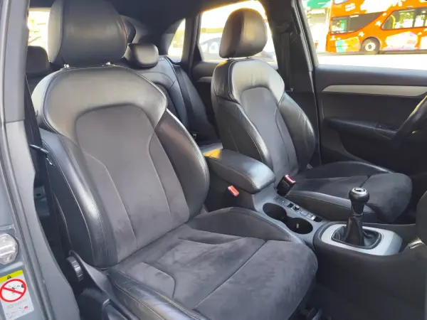 Audi Q3 2.0 TDI Business Line S-line 12