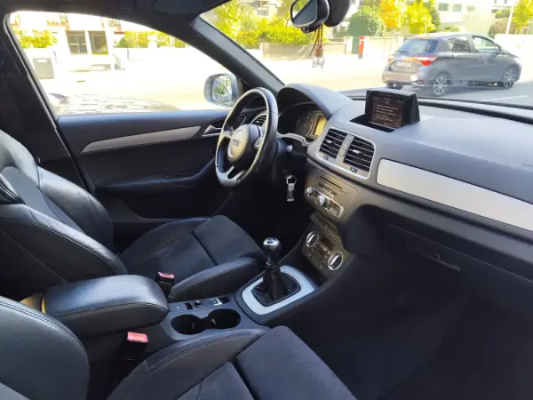 Audi Q3 2.0 TDI Business Line S-line 13