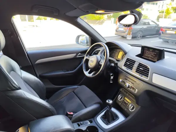 Audi Q3 2.0 TDI Business Line S-line 14