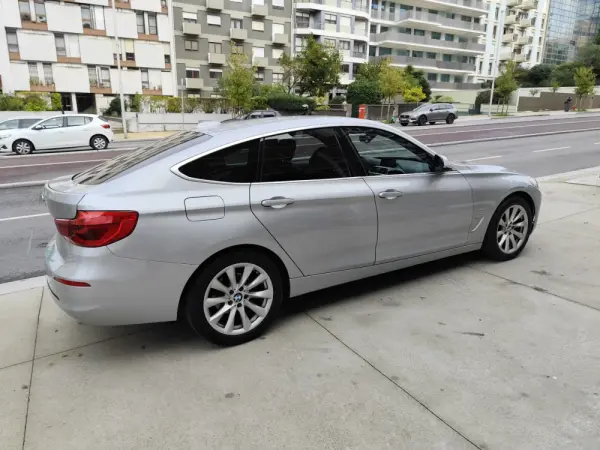 BMW 318 Gran Turismo d Line Sport Auto 11