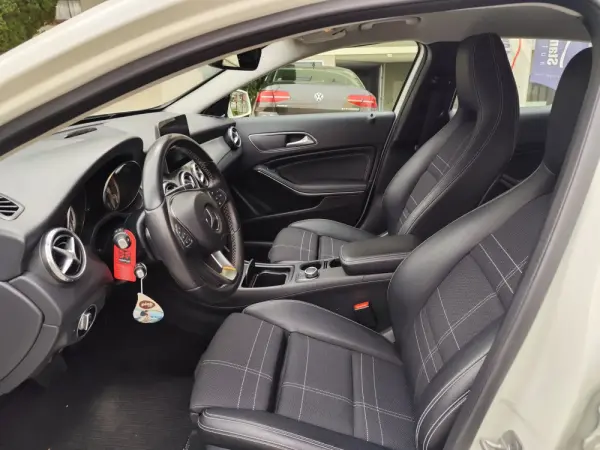 Mercedes-Benz GLA 180 7G-DCT UrbanStyle Edition 5