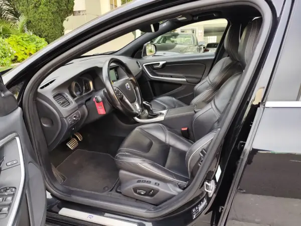 Volvo V60 D6 Twin Engine Geartronic RDesign 7